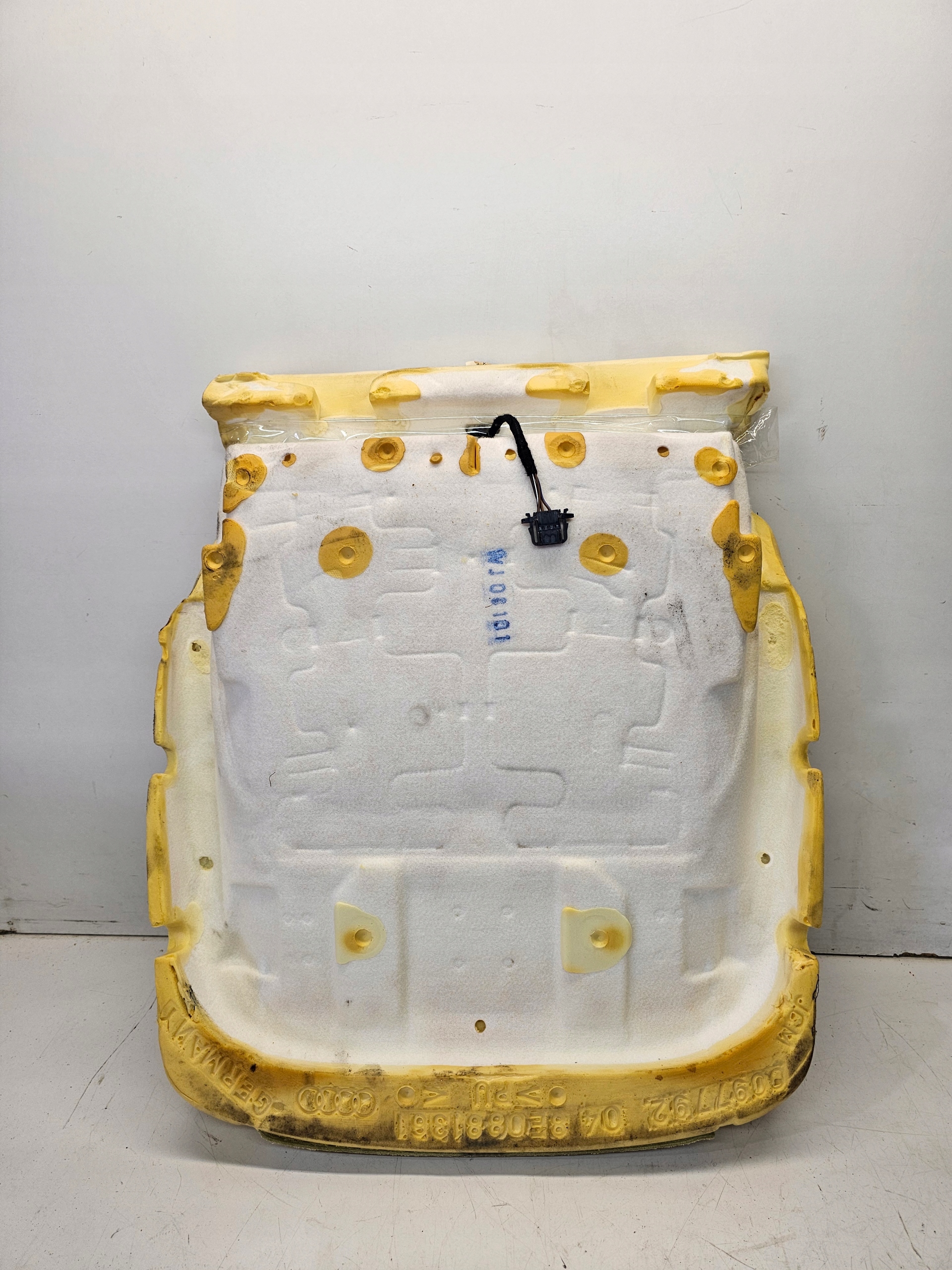 MATA GRZEWCZA SITZ links oder rechts DOL AUDI A4 B6 B7 8E0963555