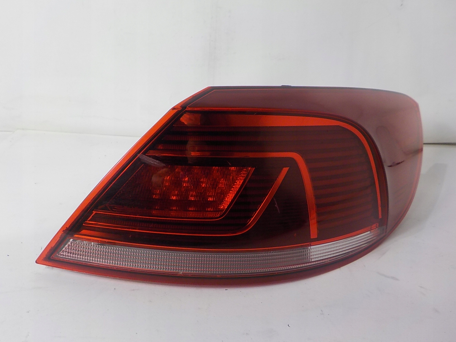 VOLKSWAGEN PASSAT CC light right rear right rear part