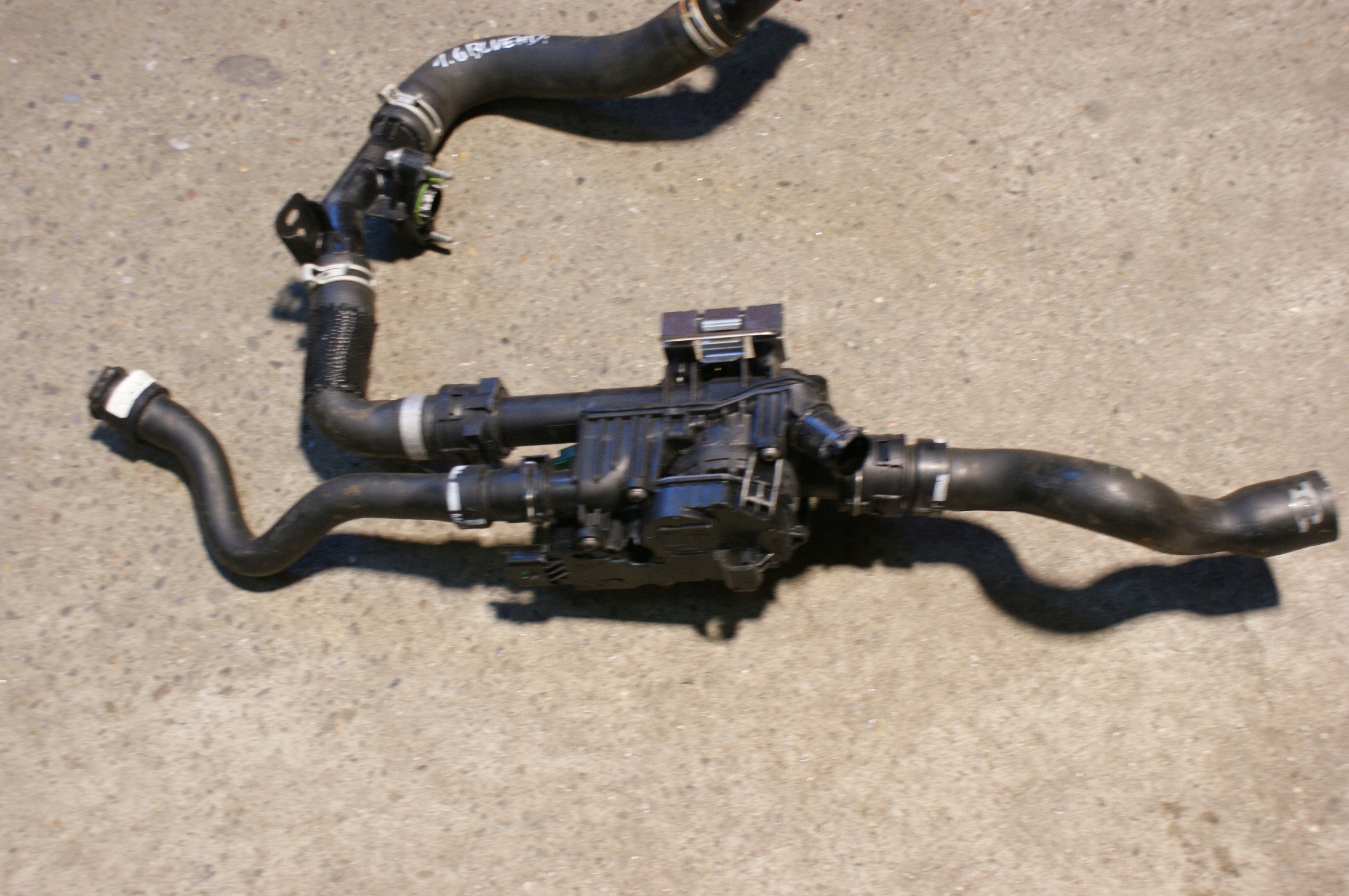 CITROEN 1.6 BLUEHDI OBUDOWA TERMOSTATU PRZEWODY Typ samochodu Samochody osobowe