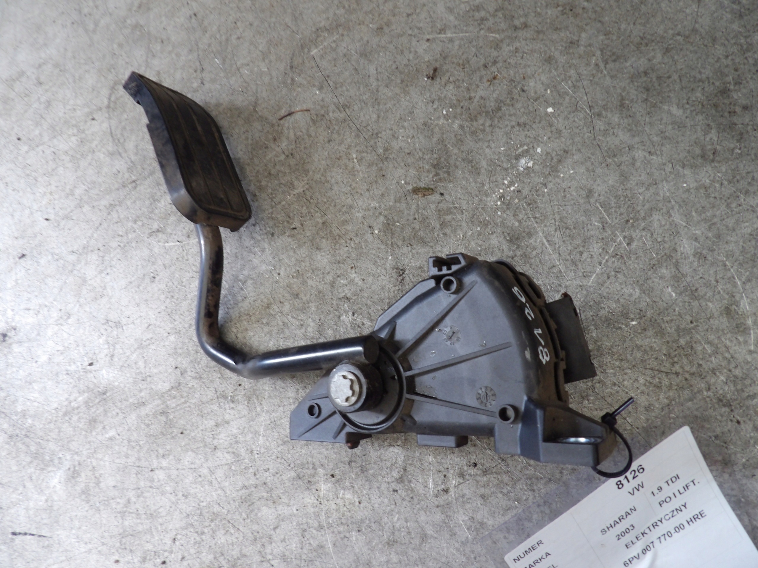 VW Sharan accelerator pedal