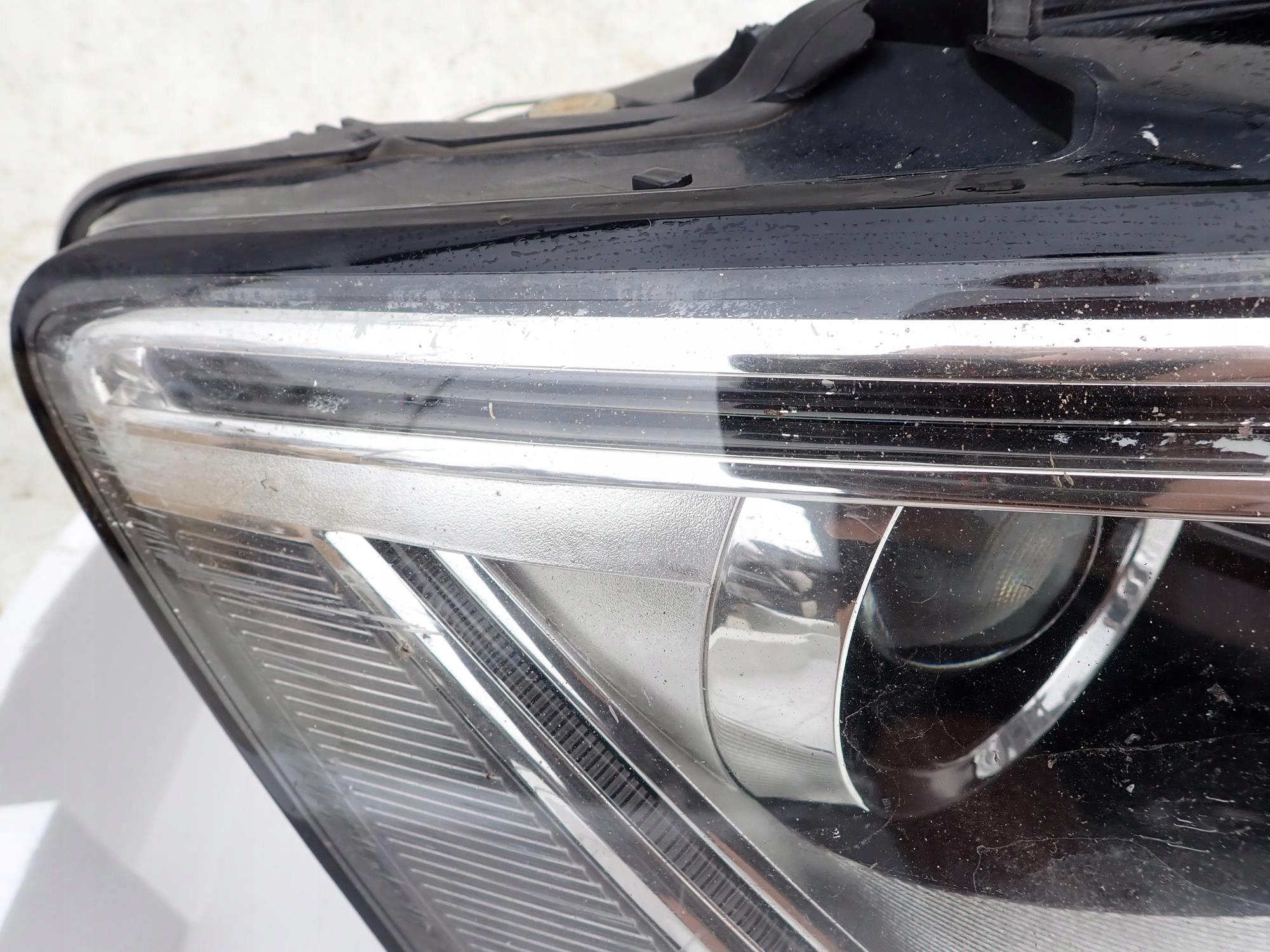 AUDI Q5 and 8R LIFT 12-16 light front front right