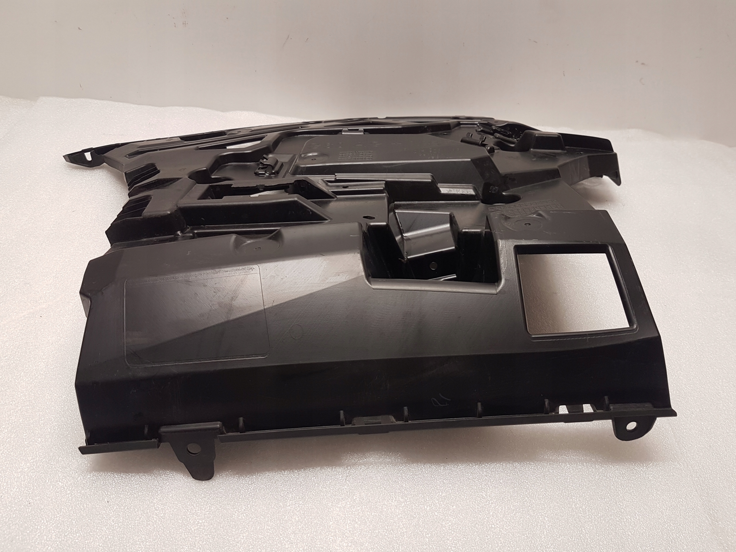 bumper bracket left rear part BMW G60 m-packet 5A011C3