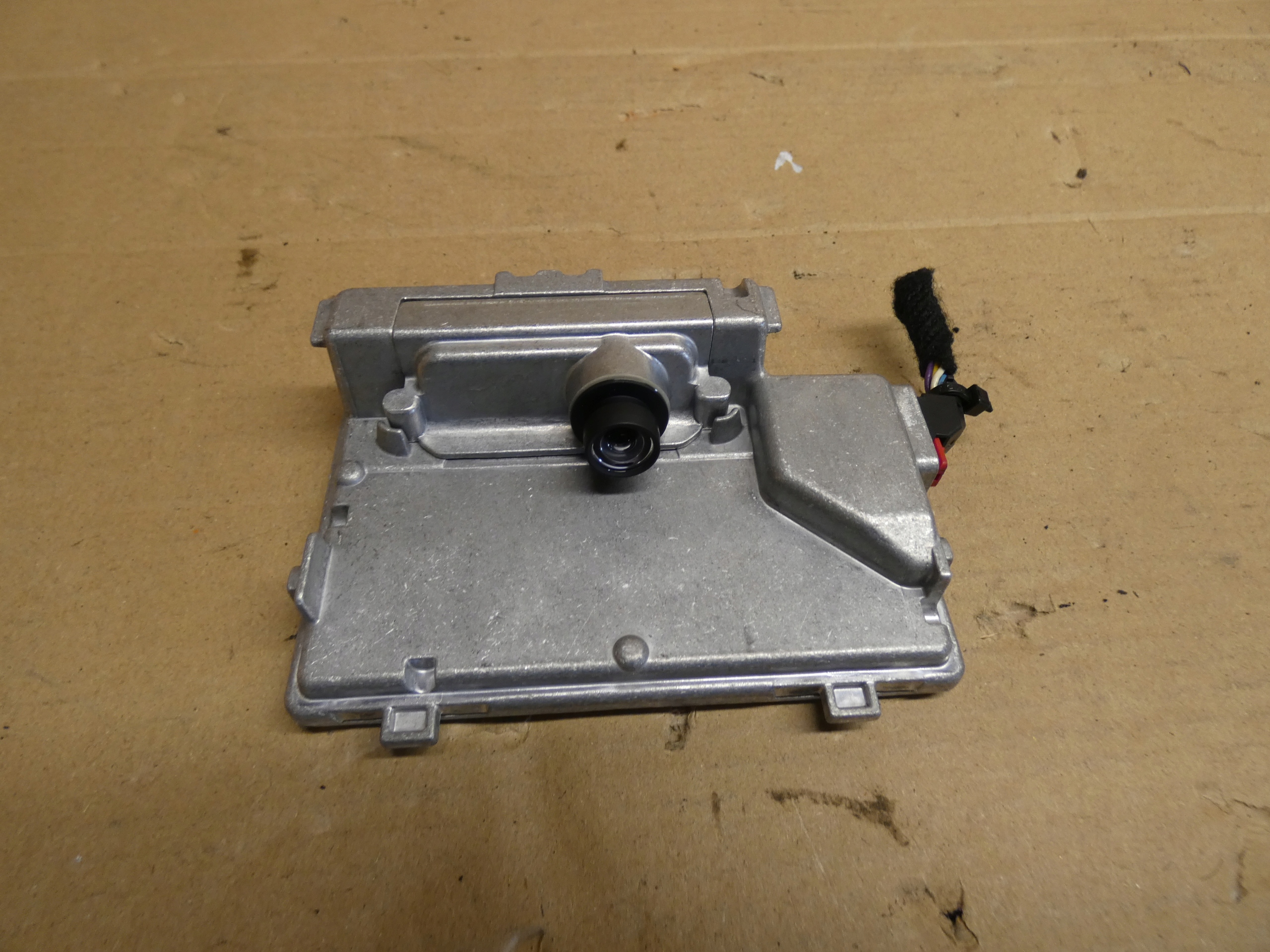 Kamera front Peugeot 408 9851938880