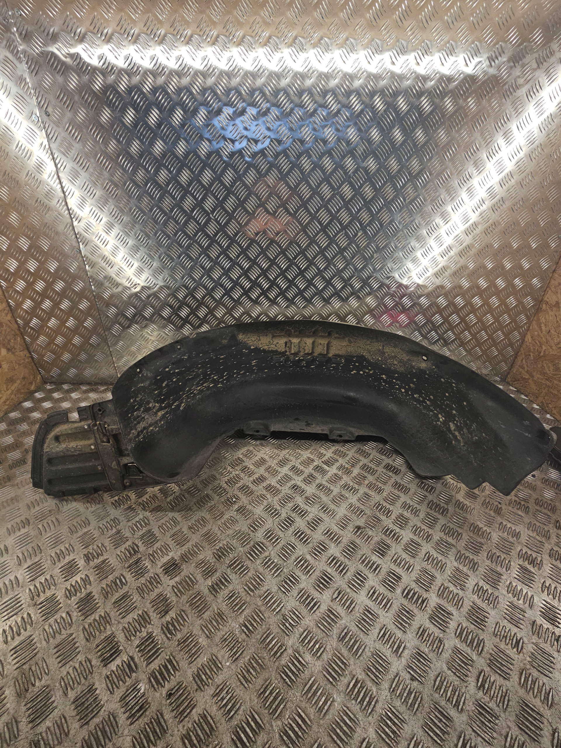 mudguard right rear part 9810967880 OPEL VIVARO C EXPERT III JUMPY III PROACE II