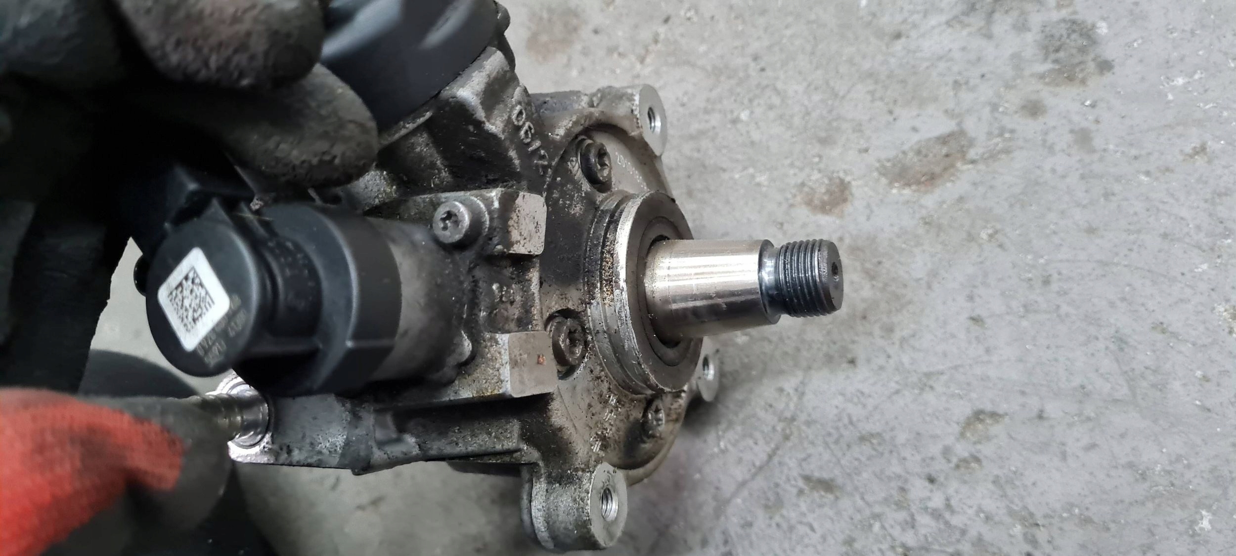 A4 B9 8W injection pump 2.0 TDI 04L130755D A5 8W Q5 80A