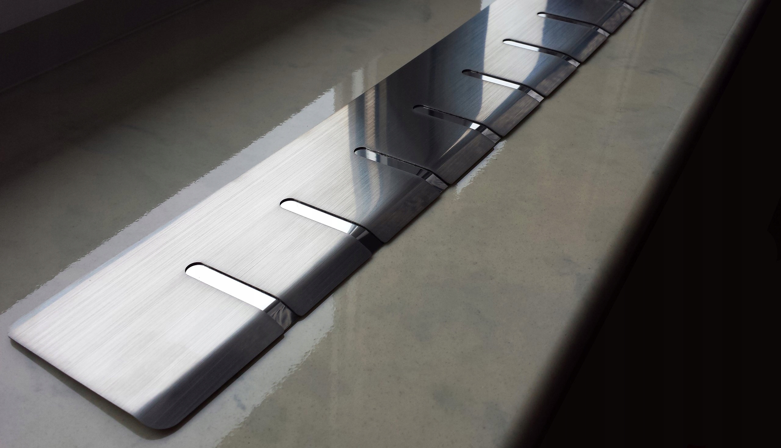 NAKŁADKA ZDERZAK STAL CHROM OPEL COMBO E 2018- EAN (GTIN) 5906093951951