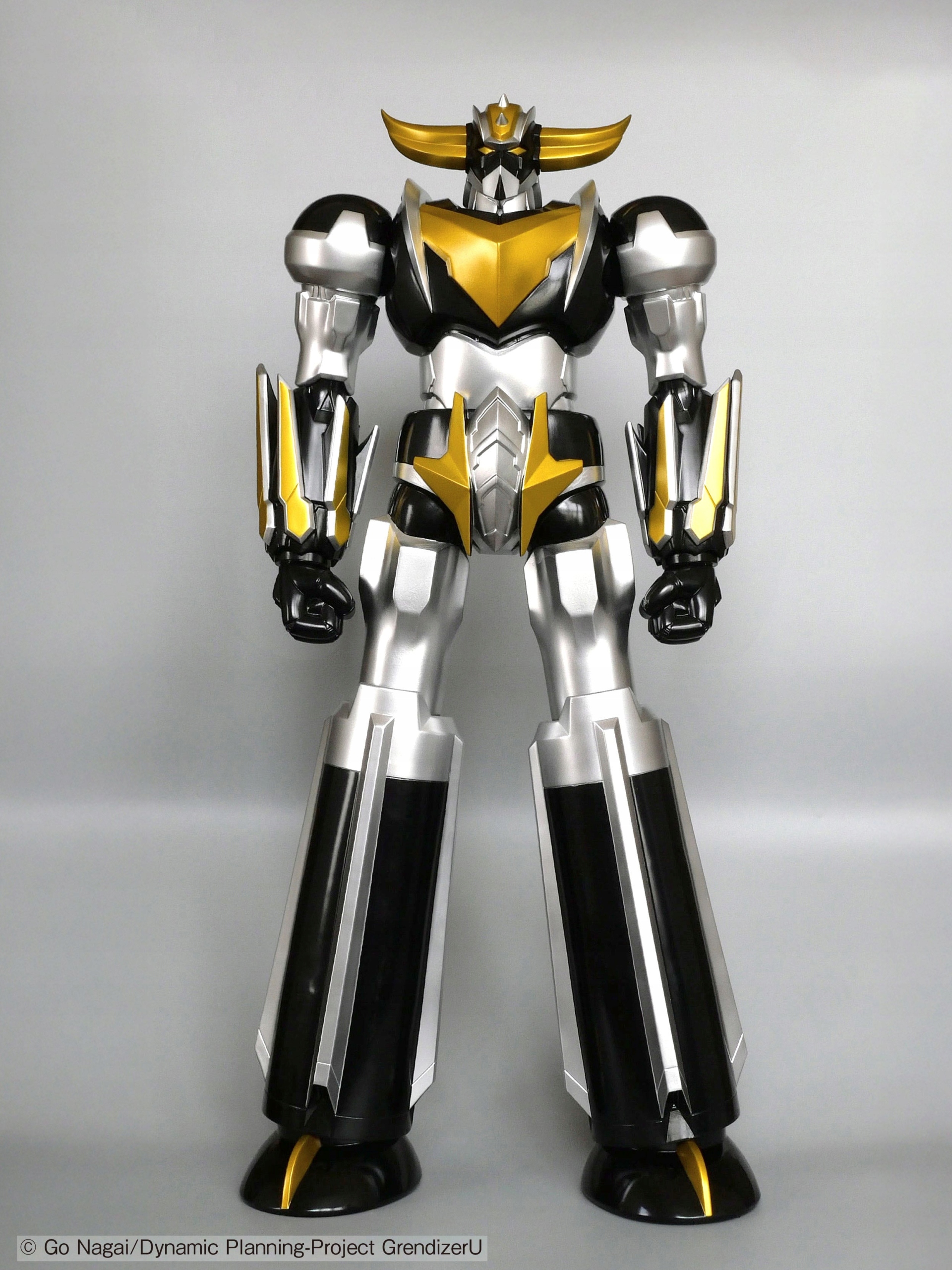 Grendizer U – Grendizer „Zlato a černá“ – Figurka Jumbo 64 cm