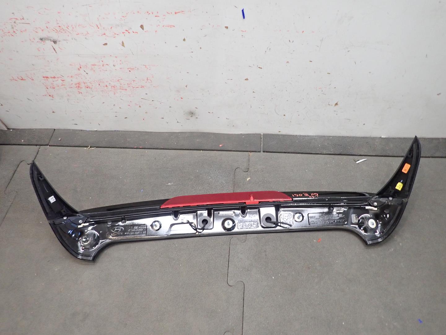 spoiler bonnet HYUNDAI I30 III 2017- HB 87250-G4000