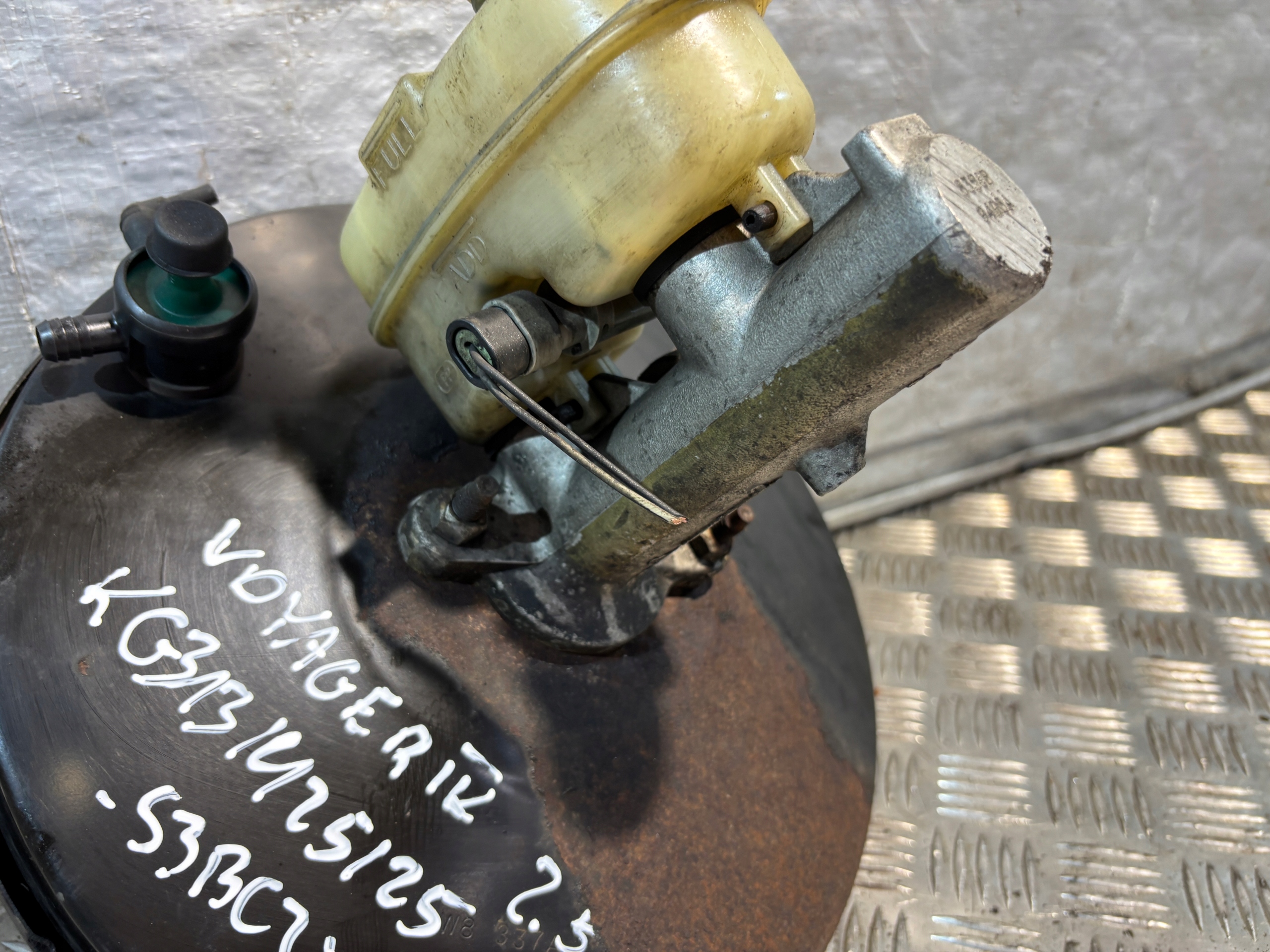 Servo bremsen Chrysler Voyager III 2.5 TD 4721364A