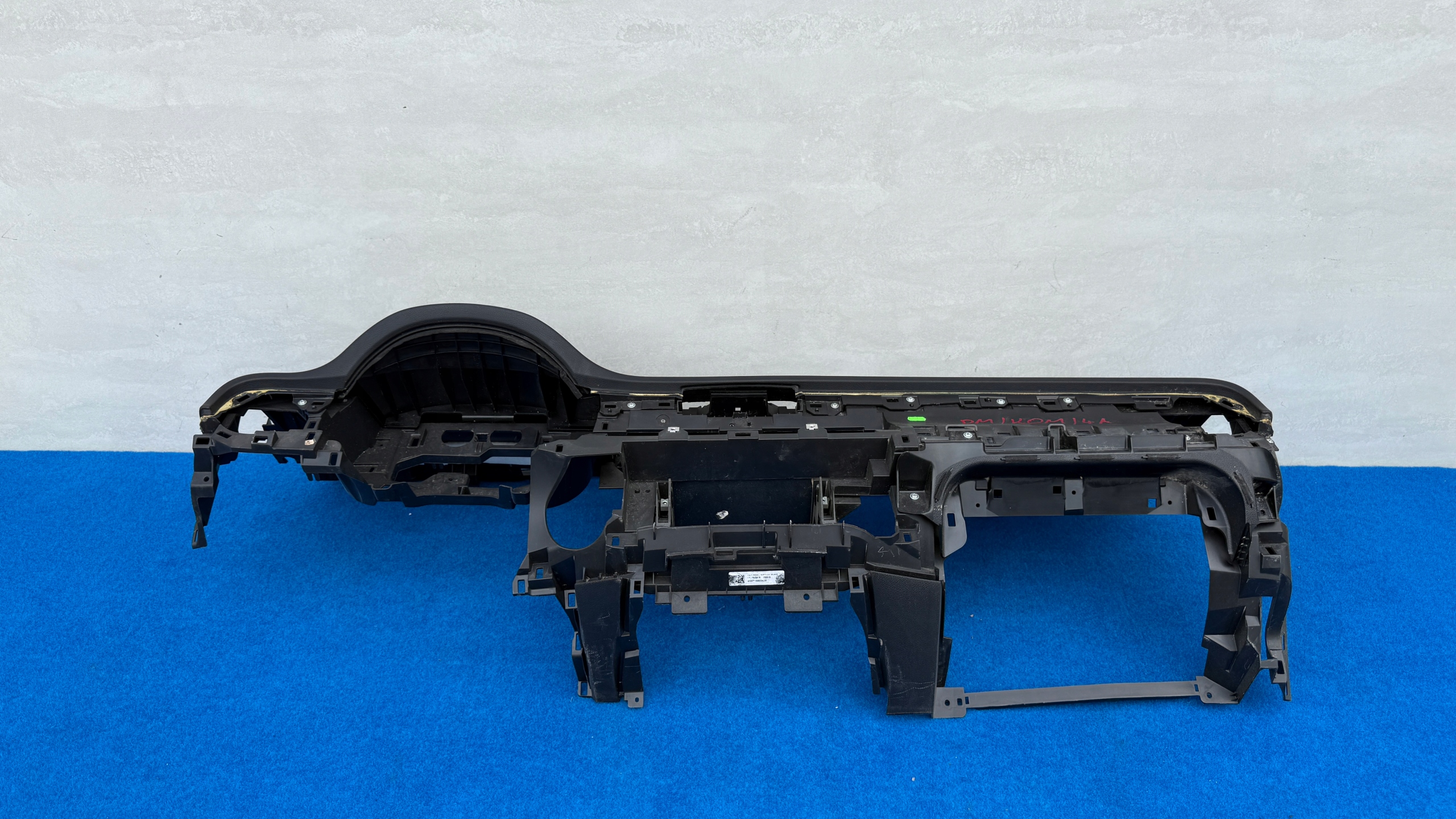 dashboard instrument panel console black MERCEDES X-KLASA W470 681005XF0A DM/KOM/4A