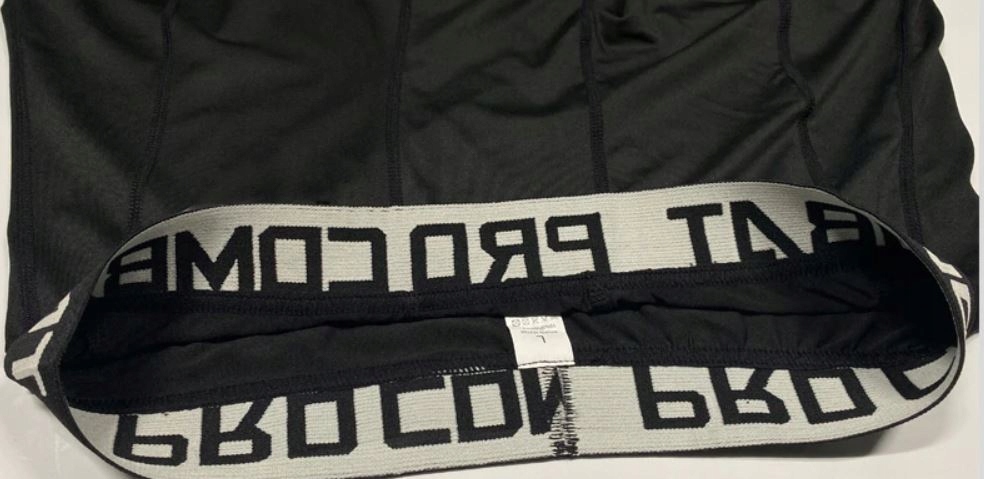 KOSZULKA SPODENKI SPODNIE MMA SIŁOWNIA PUNISHER Kolor dominujący pomarańcze i czerwienie