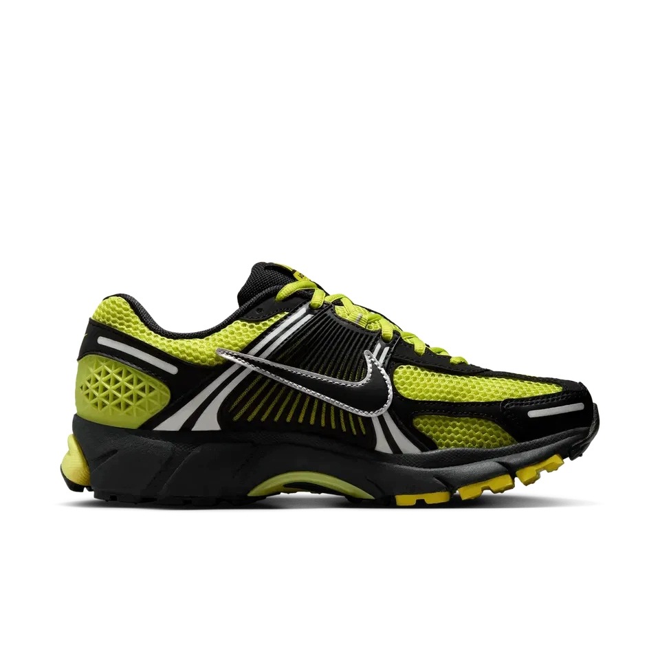 Buty Sportowe na Trening Nike Air Zoom Vomero 5 FJ2028-003 r.43