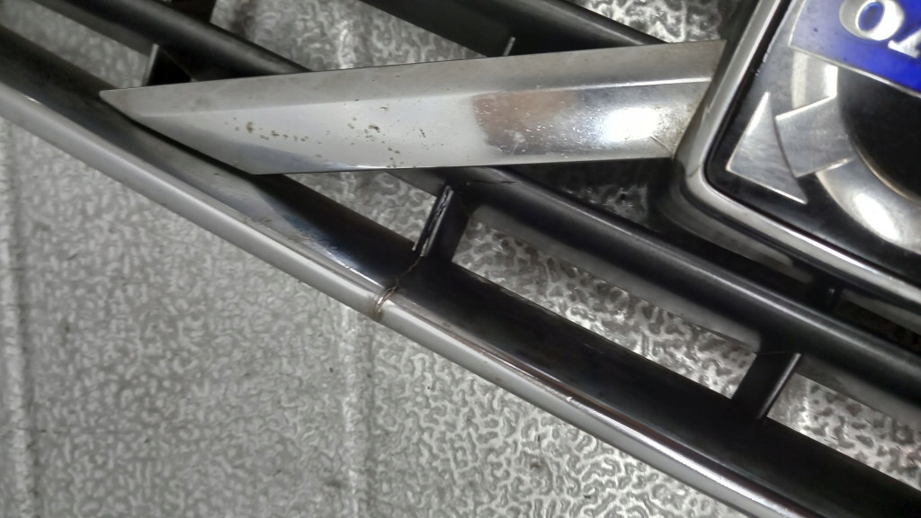 решетка радиатора volvo S80 II 30655102