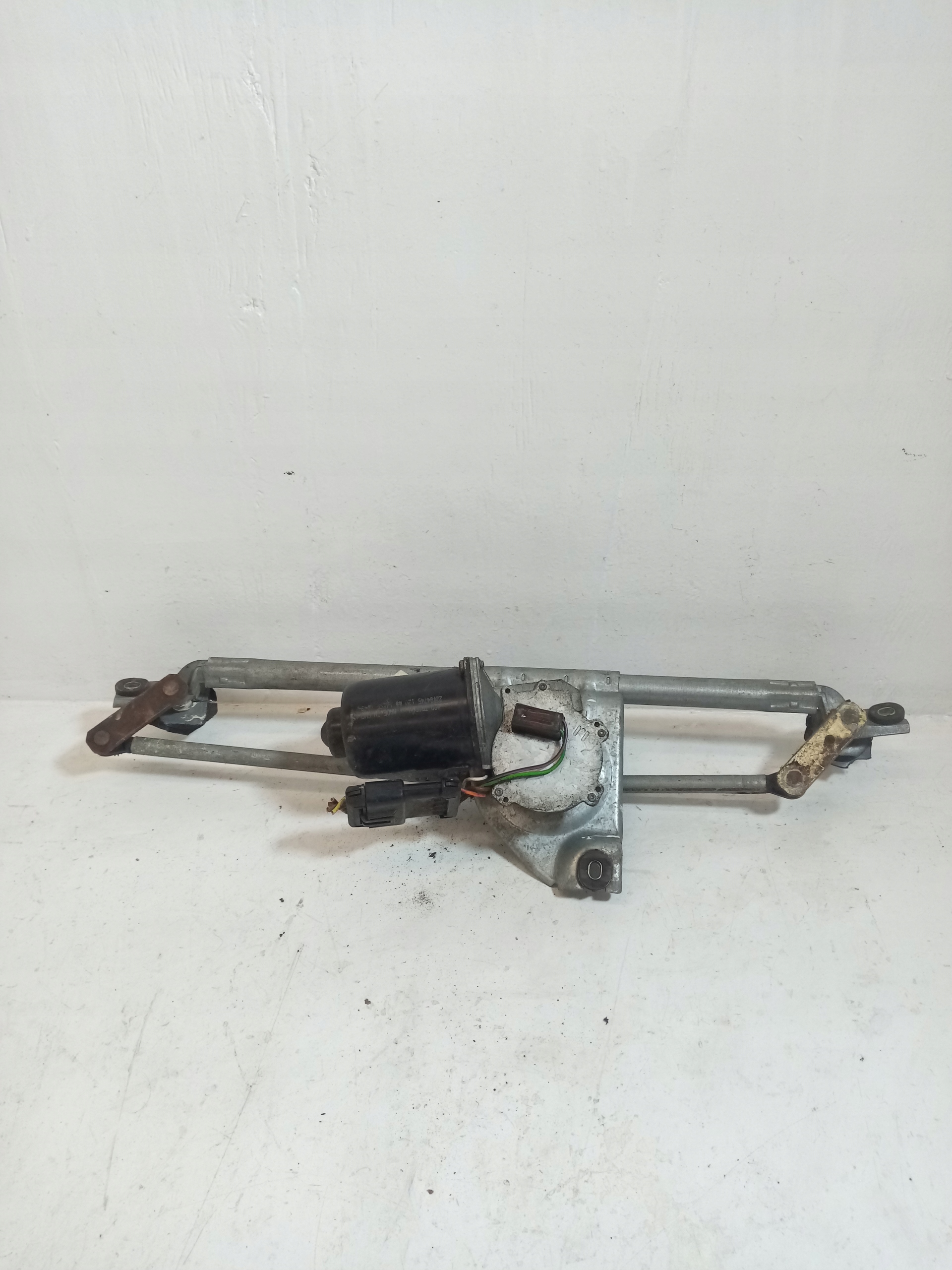 wiper mechanism front OPEL CORSA B 22084745
