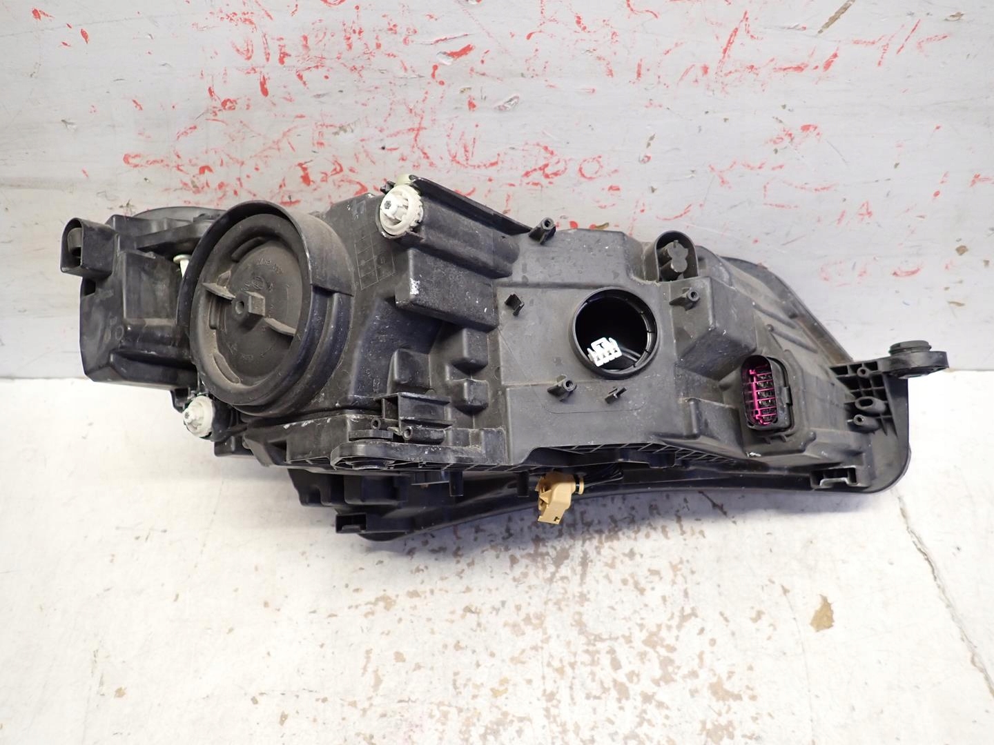 light front front left SKODA SUPERB III 2015- BI-XENON SKR 3V1941015A