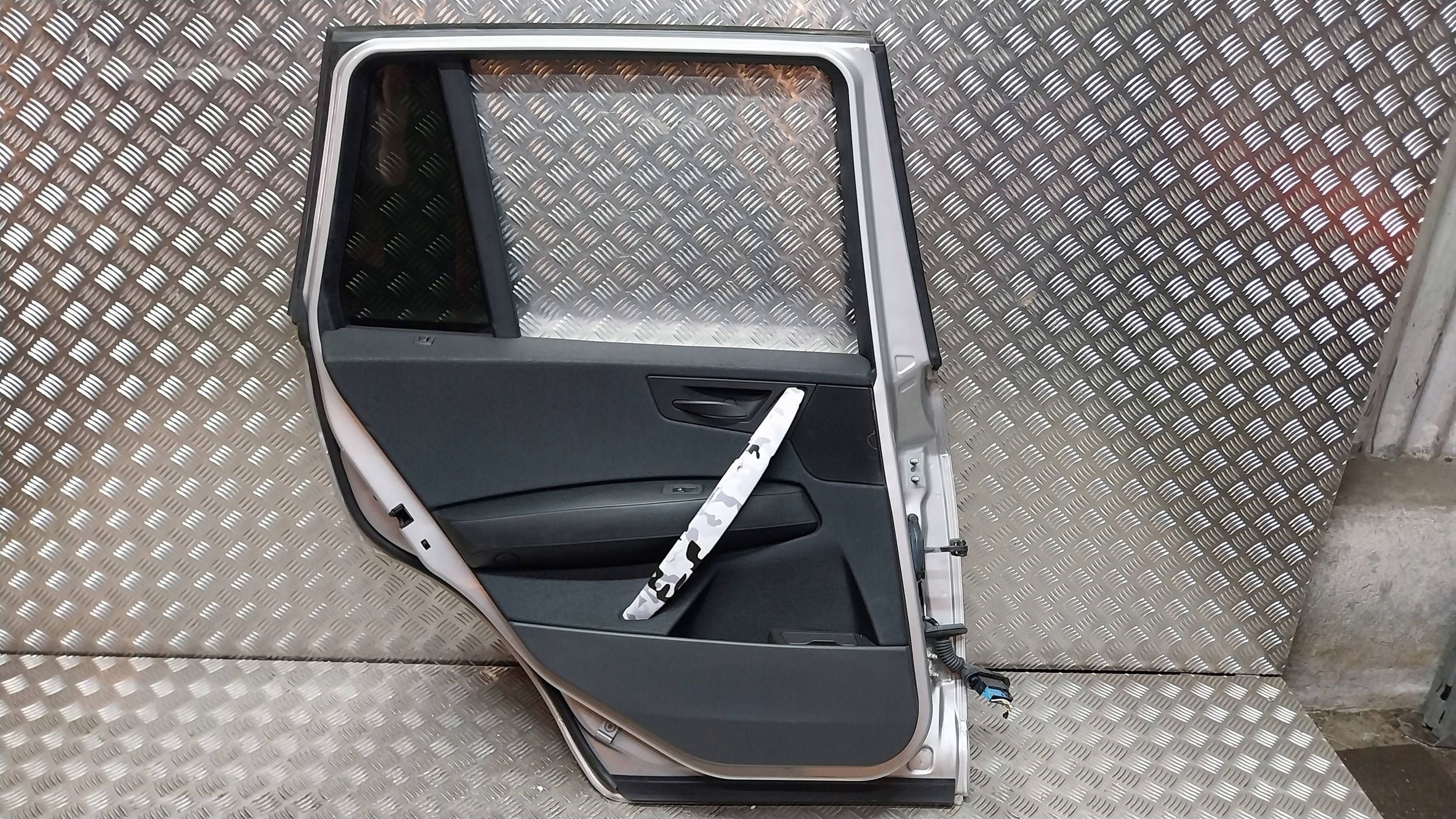 door rear part left BMW X3 E83 03