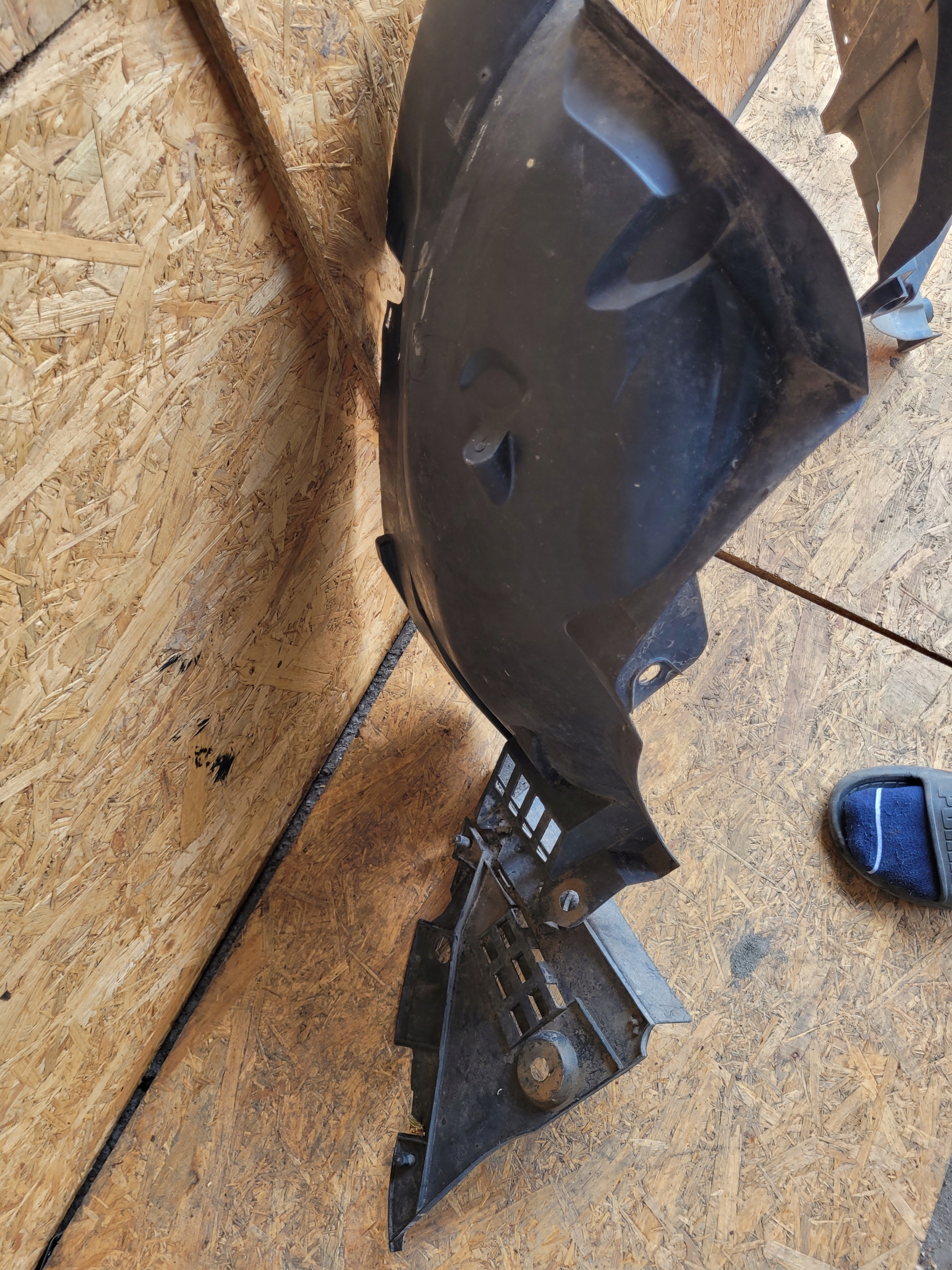 mudguard front front right DACIA SANDERO II