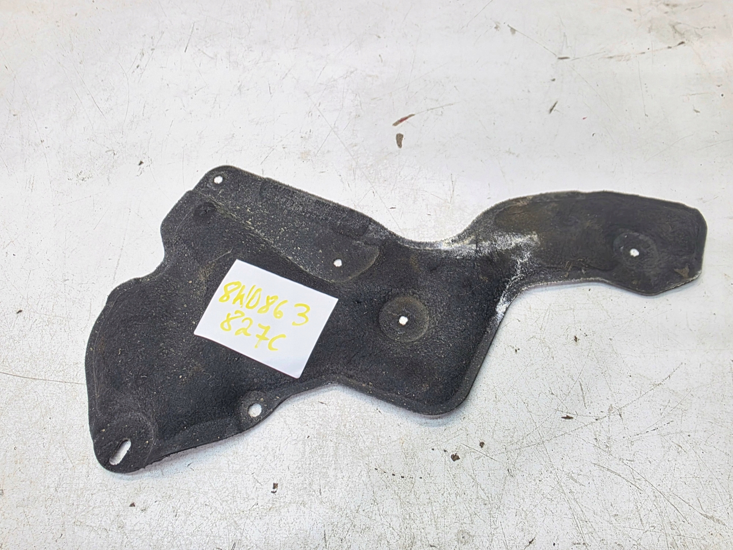 fedél hangszigetelő bal AUDI A4 B9 A5 8W 8W0863827C
