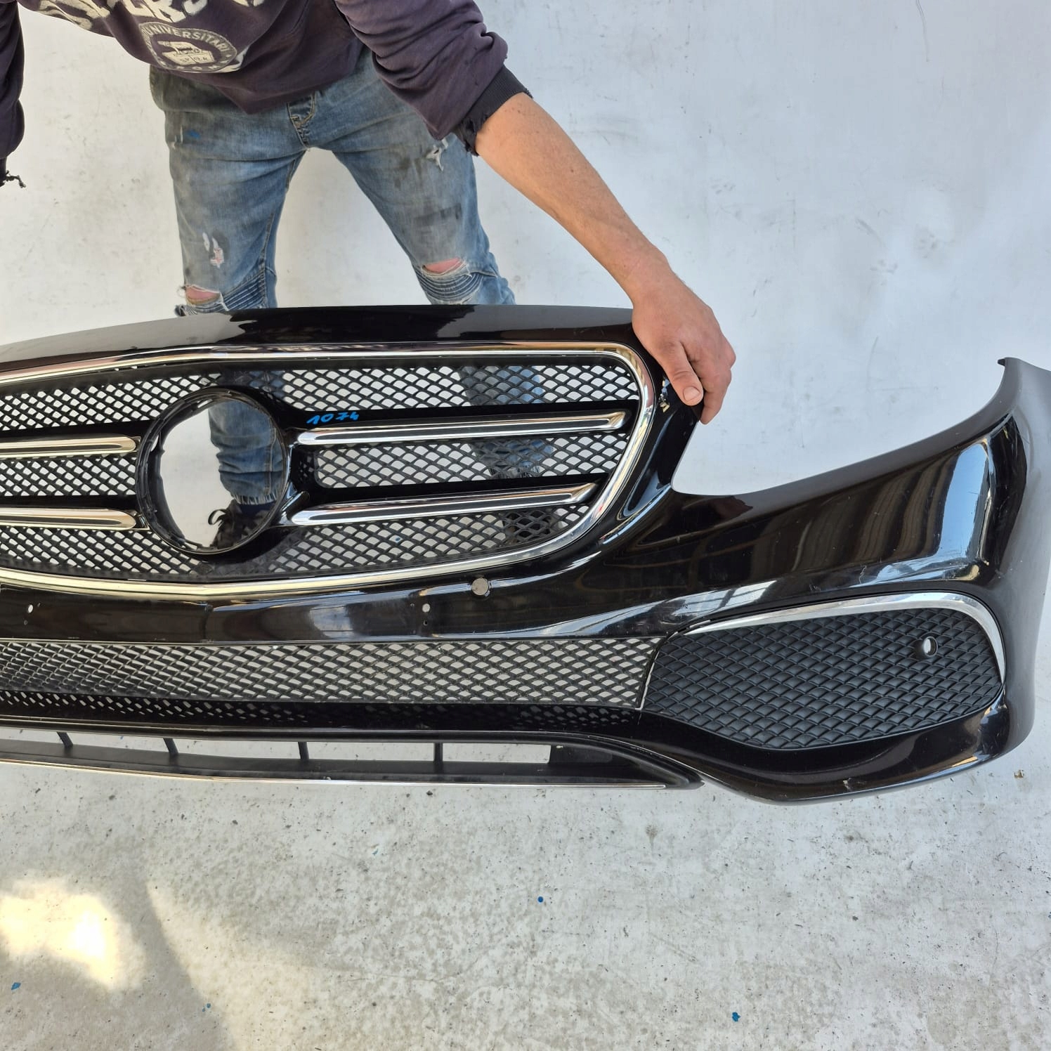 MERCEDES E KLASA W213 AVANGARDE bumper front front grill A2138850238