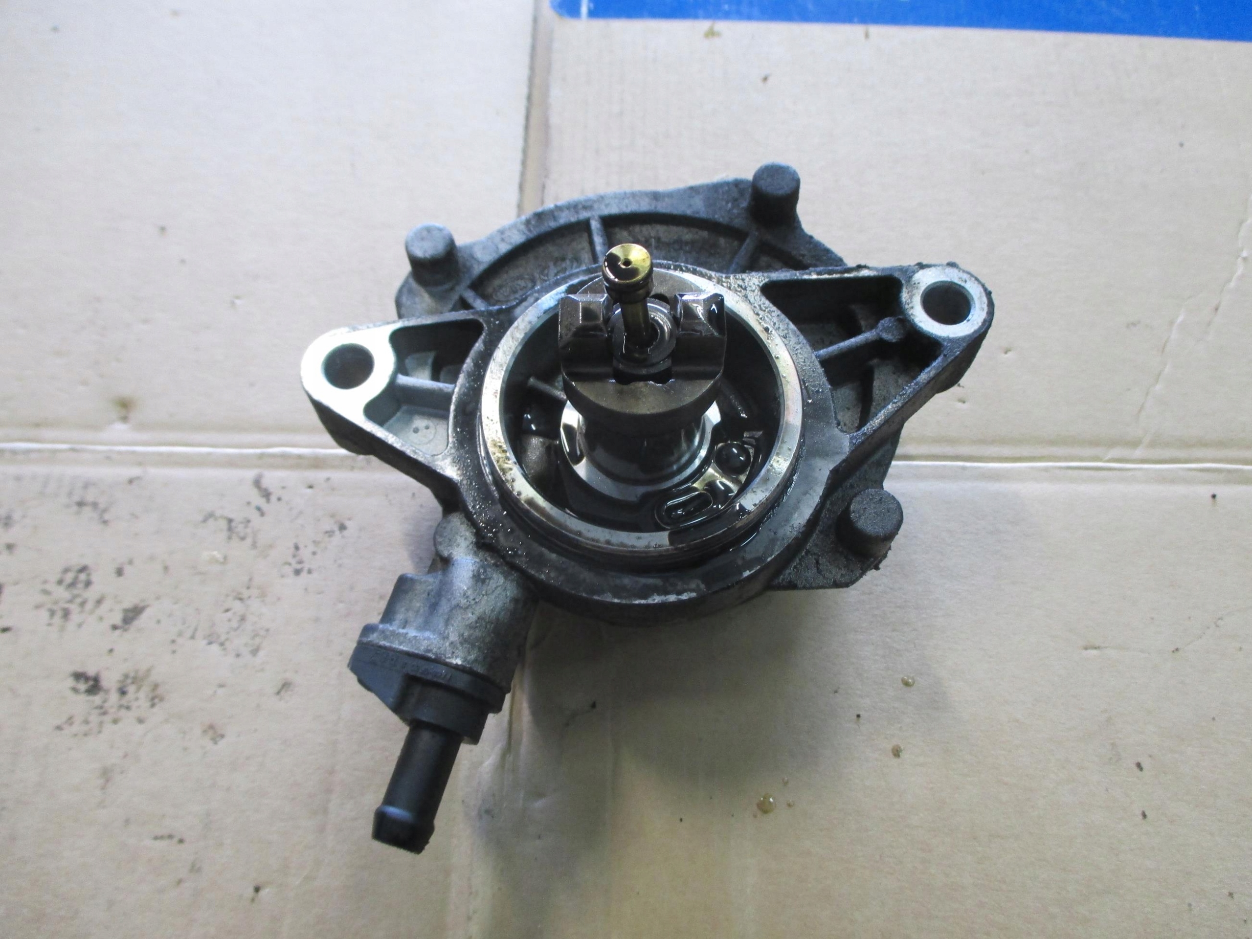 CARNIVAL III 2.9 CRDI 04-14 POMPA VACUM WAKU