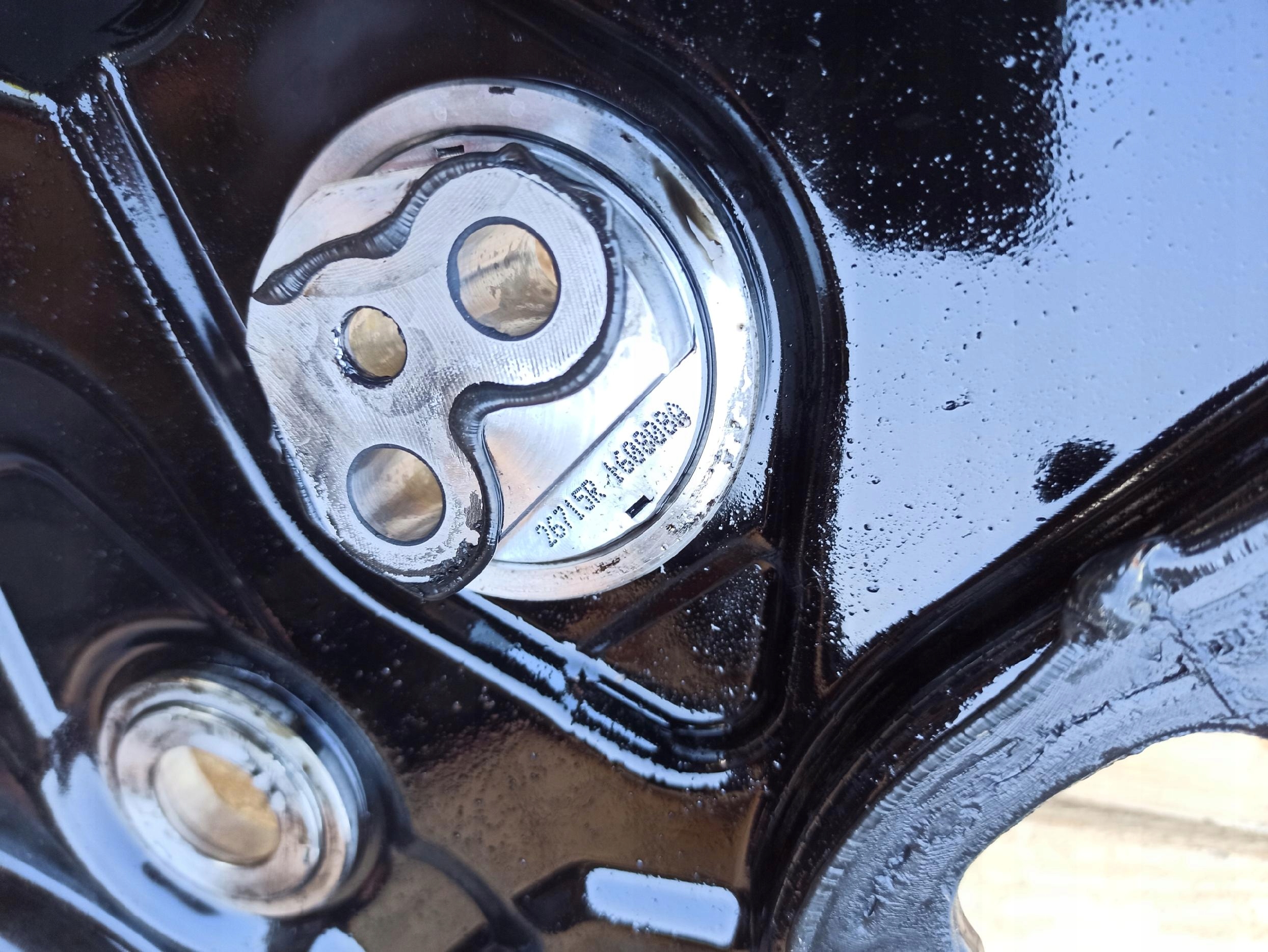 Couvercle de la distribution NISSAN RENAULT 26715R 2.3 DCI