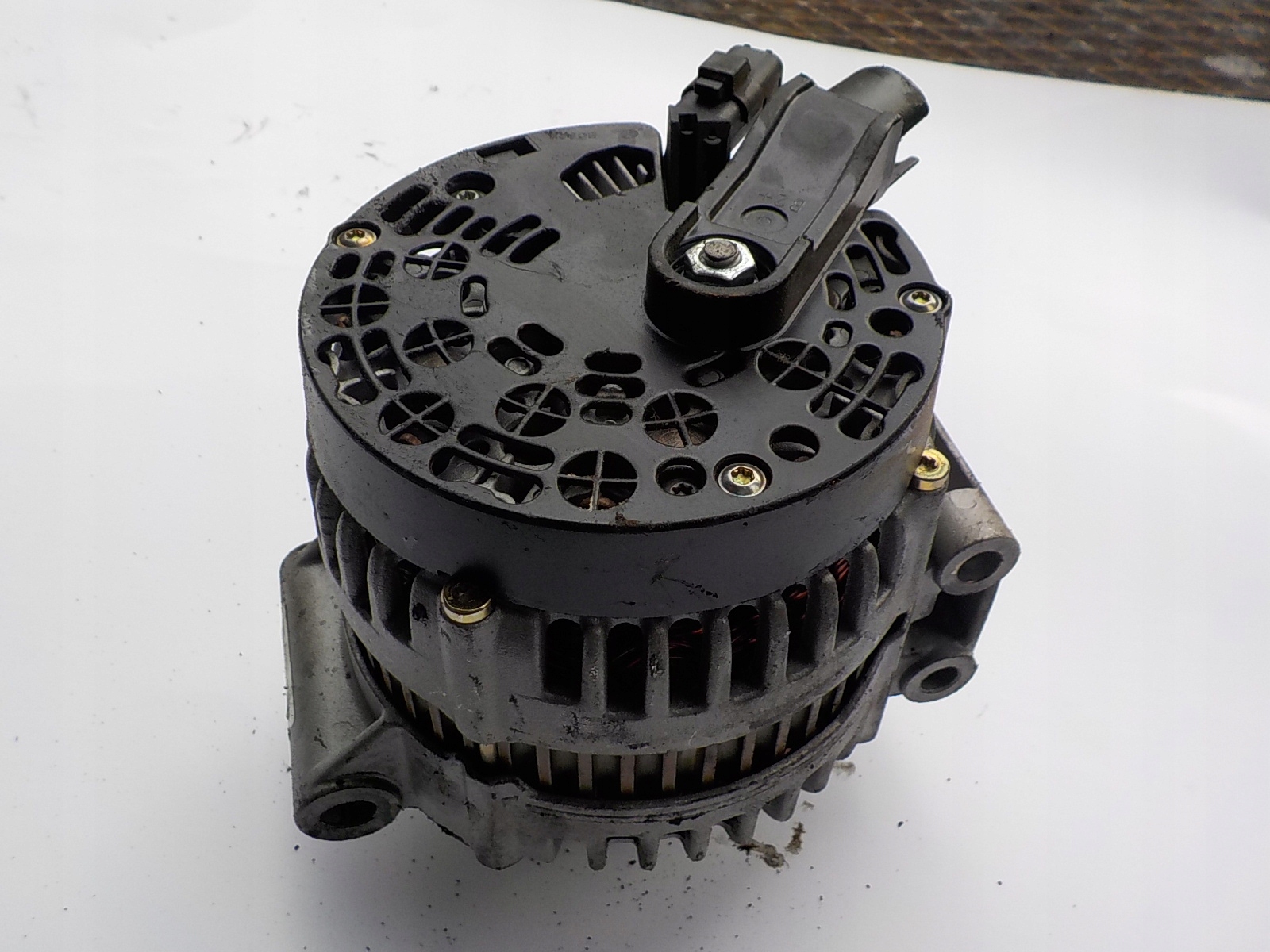 PEUGEOT 5008 alternator 1.6 16V B
