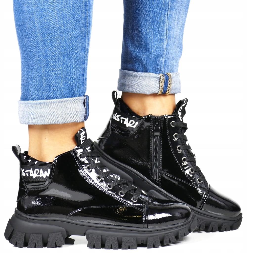 iButy Kotníkové Boty Na Traperu Sportovní Boty Černé Lak