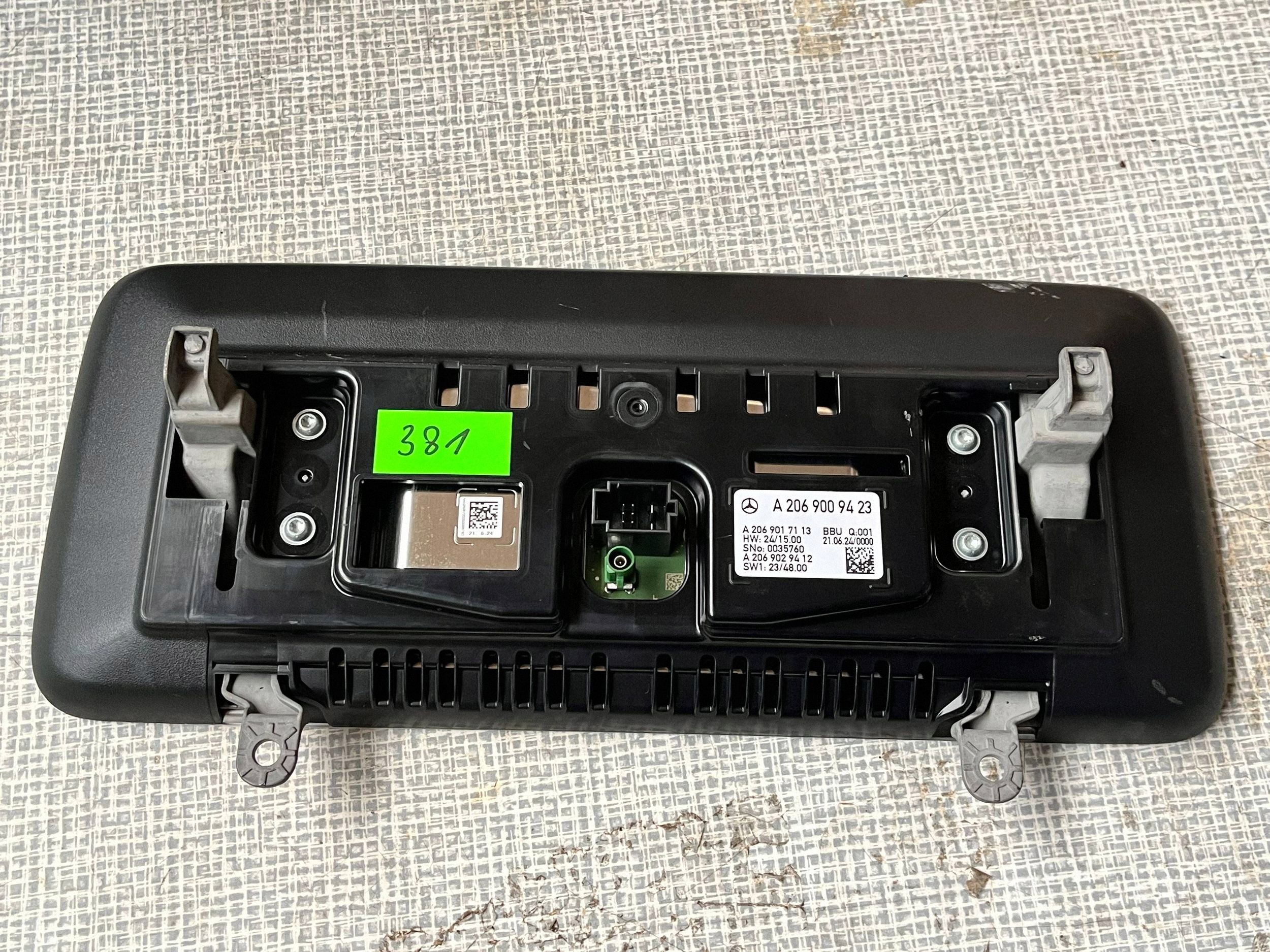 MERCEDES C KLASA W206 dials dials 2069009423 @M