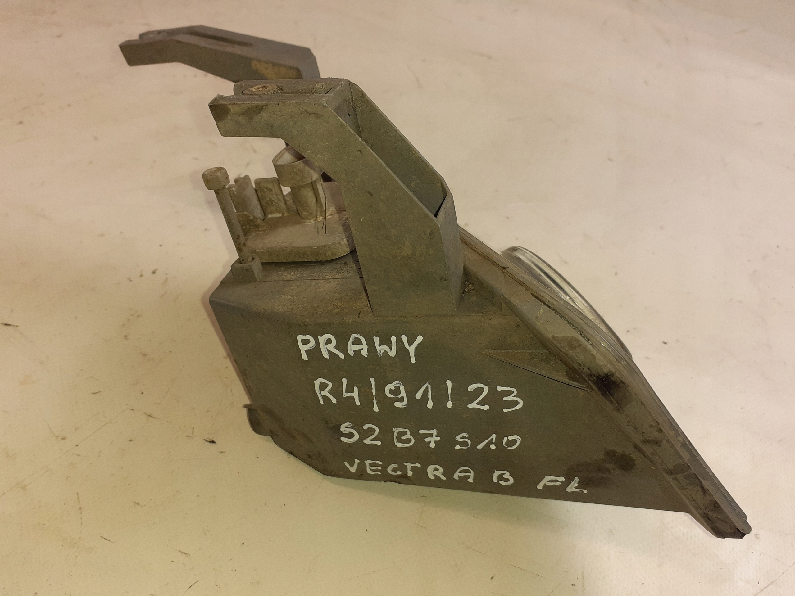 OPEL VECTRA B LIFT right fog light front front