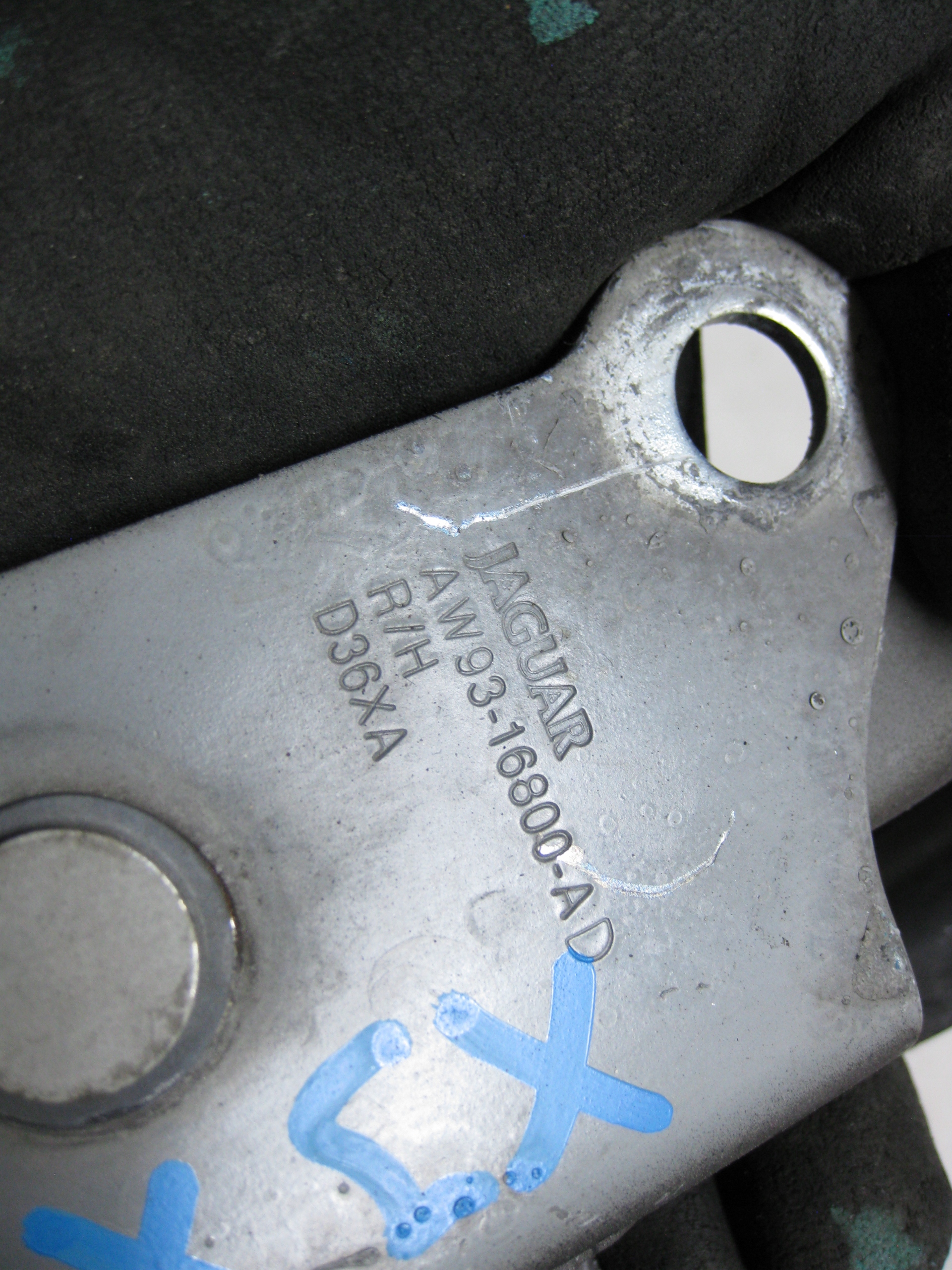 JAGUAR XJ X351 FL 3.0D 16R hinge bonnets right AW93-16800-AD