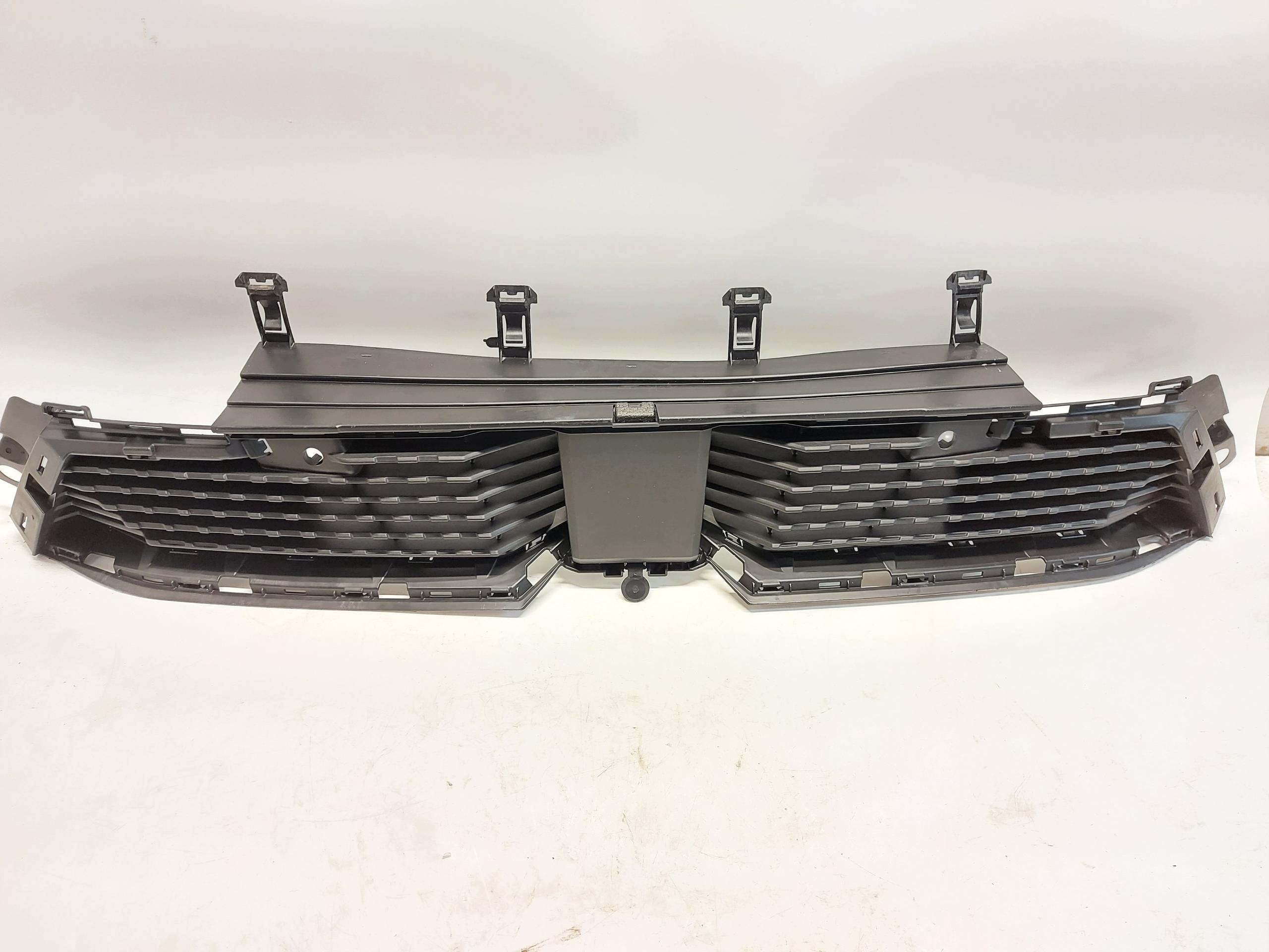 Peugeot 5008 III E5008 grid central bumper front front 9839795580