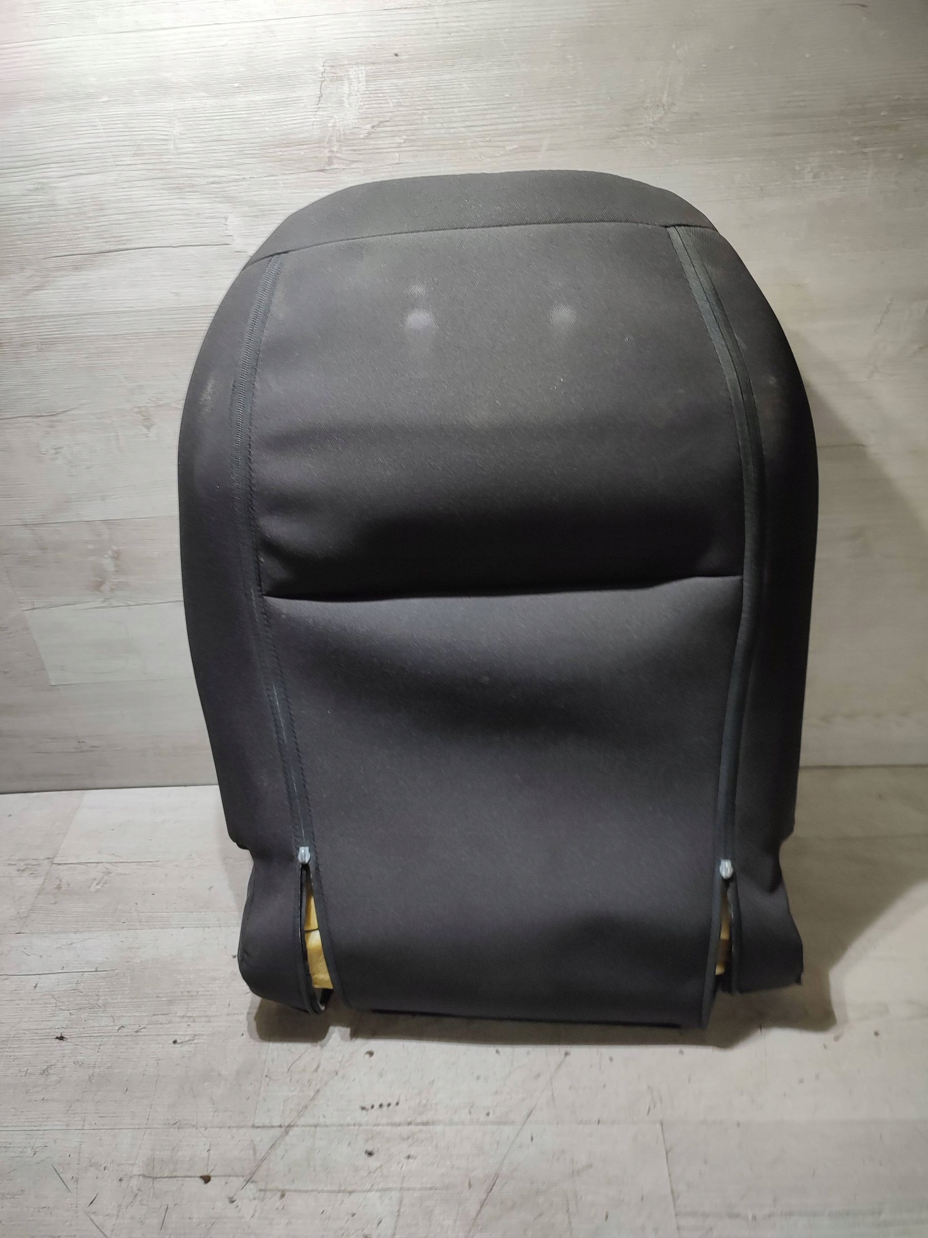 Opel Corsa F 2022 front side left seat holder oparcie