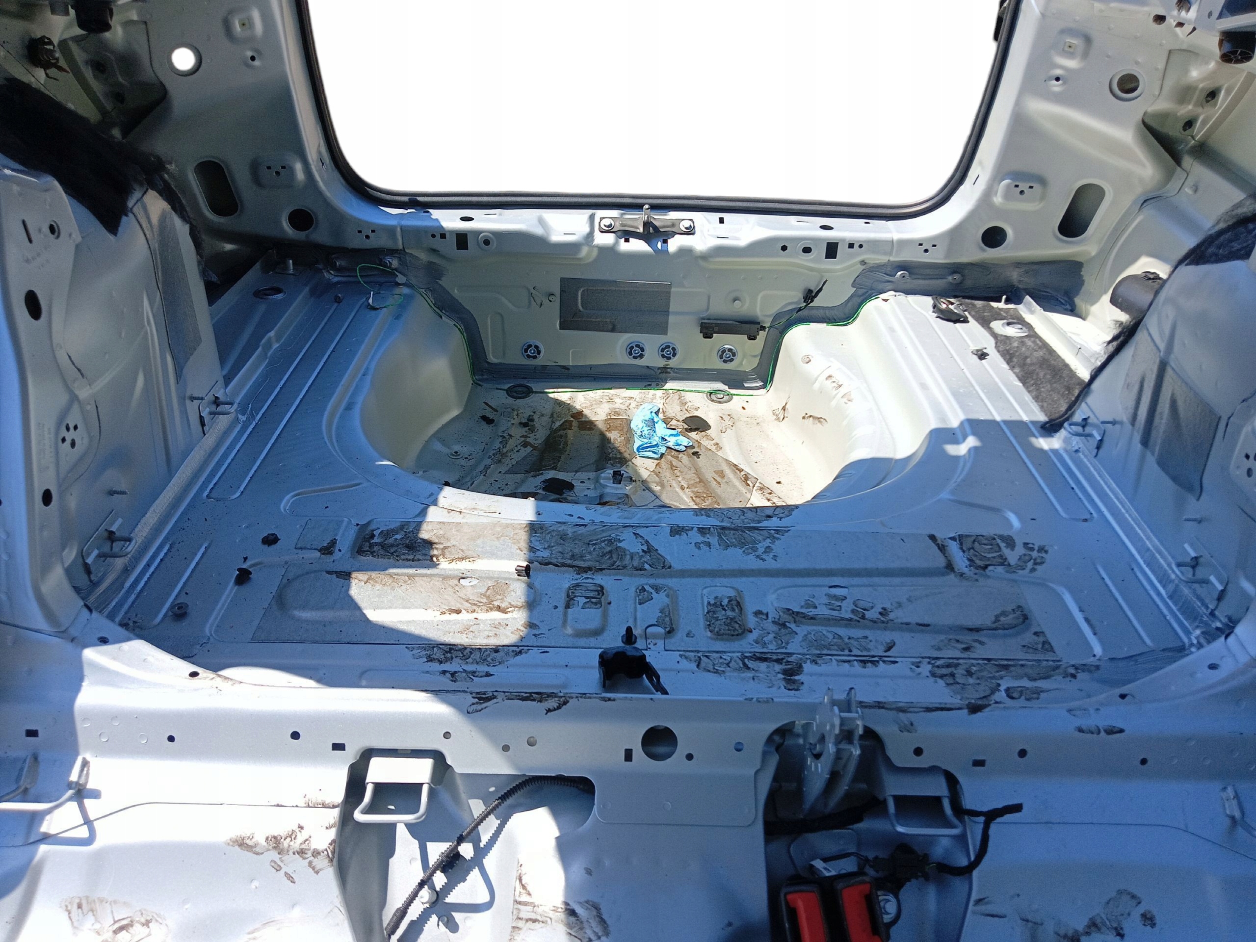 rear panel sump SKODA OCTAVIA IV KOMBI LAK: LA7W (19-24)