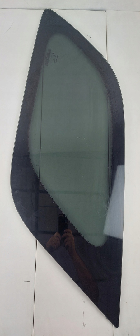 Szyba tylna prawa Dodge Durango