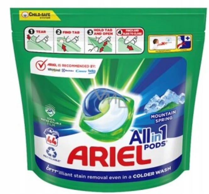 Levně Ariel prací Kapsle Mountain Spring 44 ks