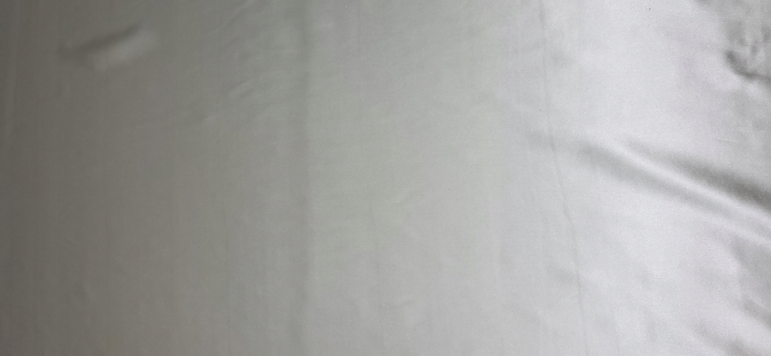 italský krémový hedvábný satén