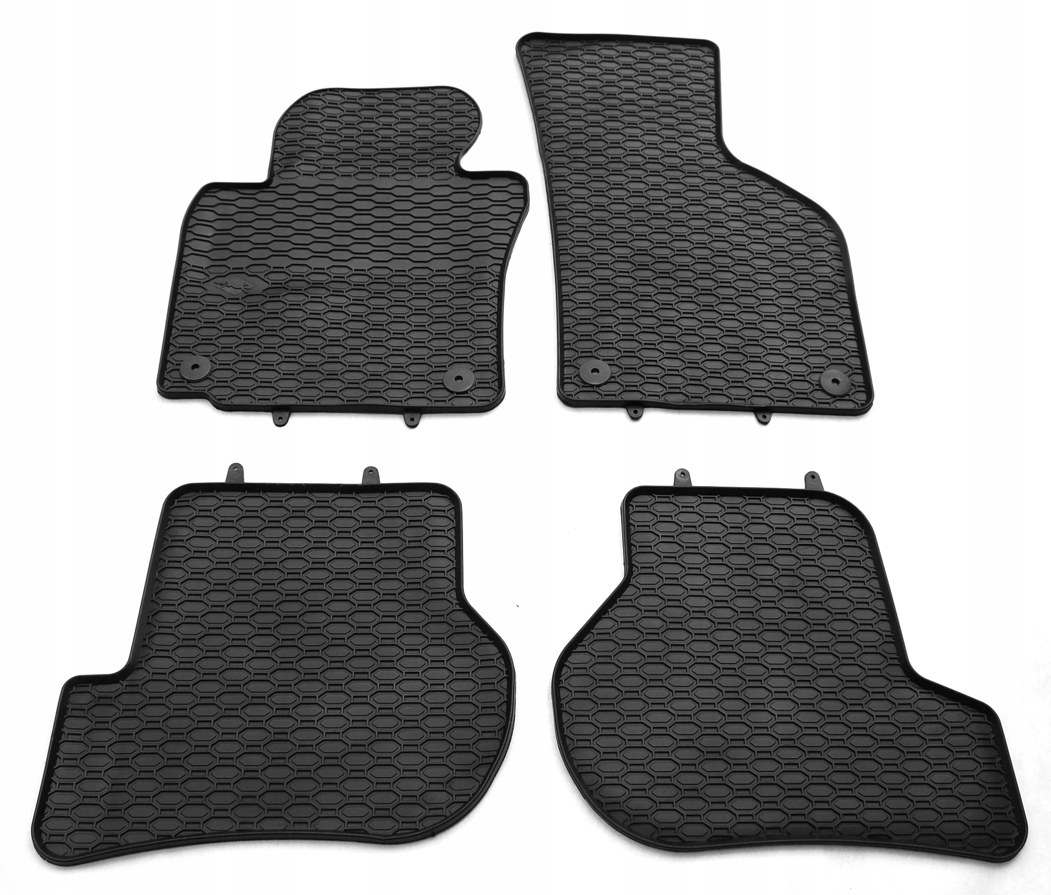 Skoda Octavia 2 Golf 5 6 2003-2014 gumowe dywaniki Geyer Typowe Miarowe