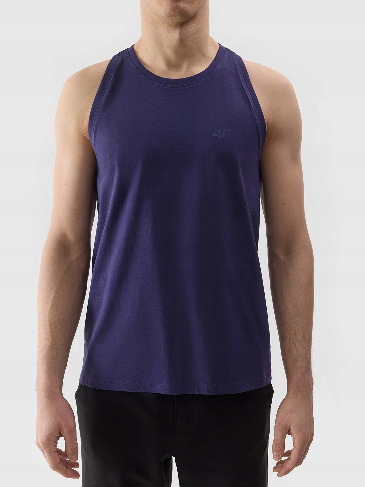 4F KOSZULKA MĘSKA BEZ RĘKAWÓW BOKSERKA TSLEM076 GRANAT M Kolor dominujący czarny