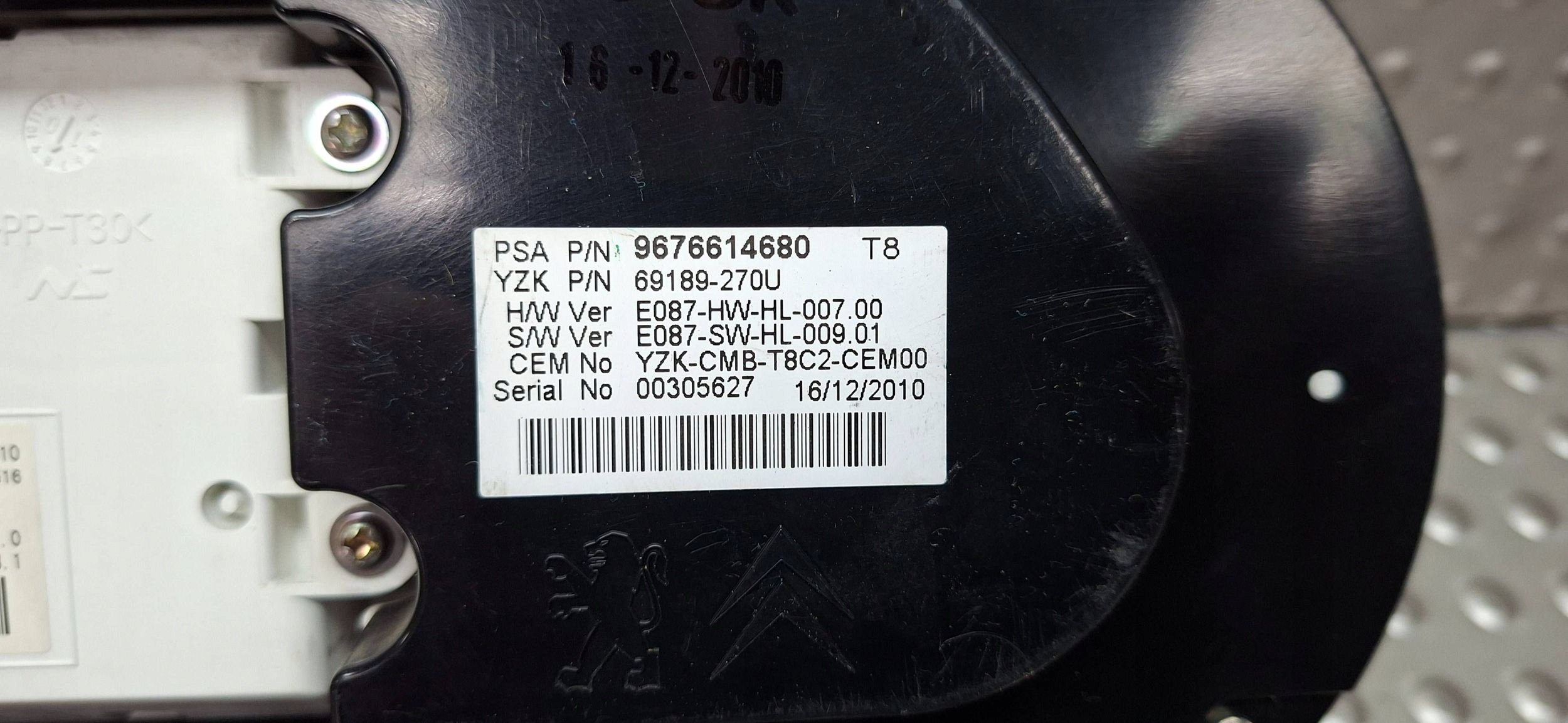 dials 9676614680 PEUGEOT 5008 1.6 HDI 2009