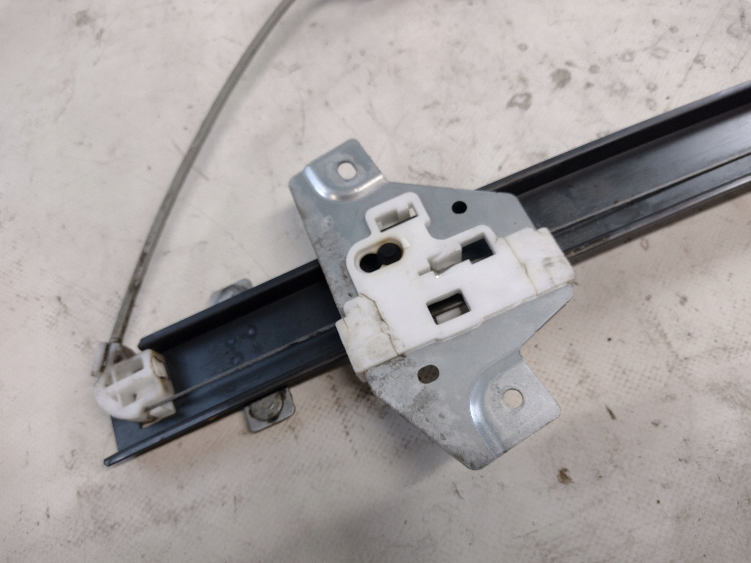 window regulator left front Kia Picanto and 1 lift 5D 1060272
