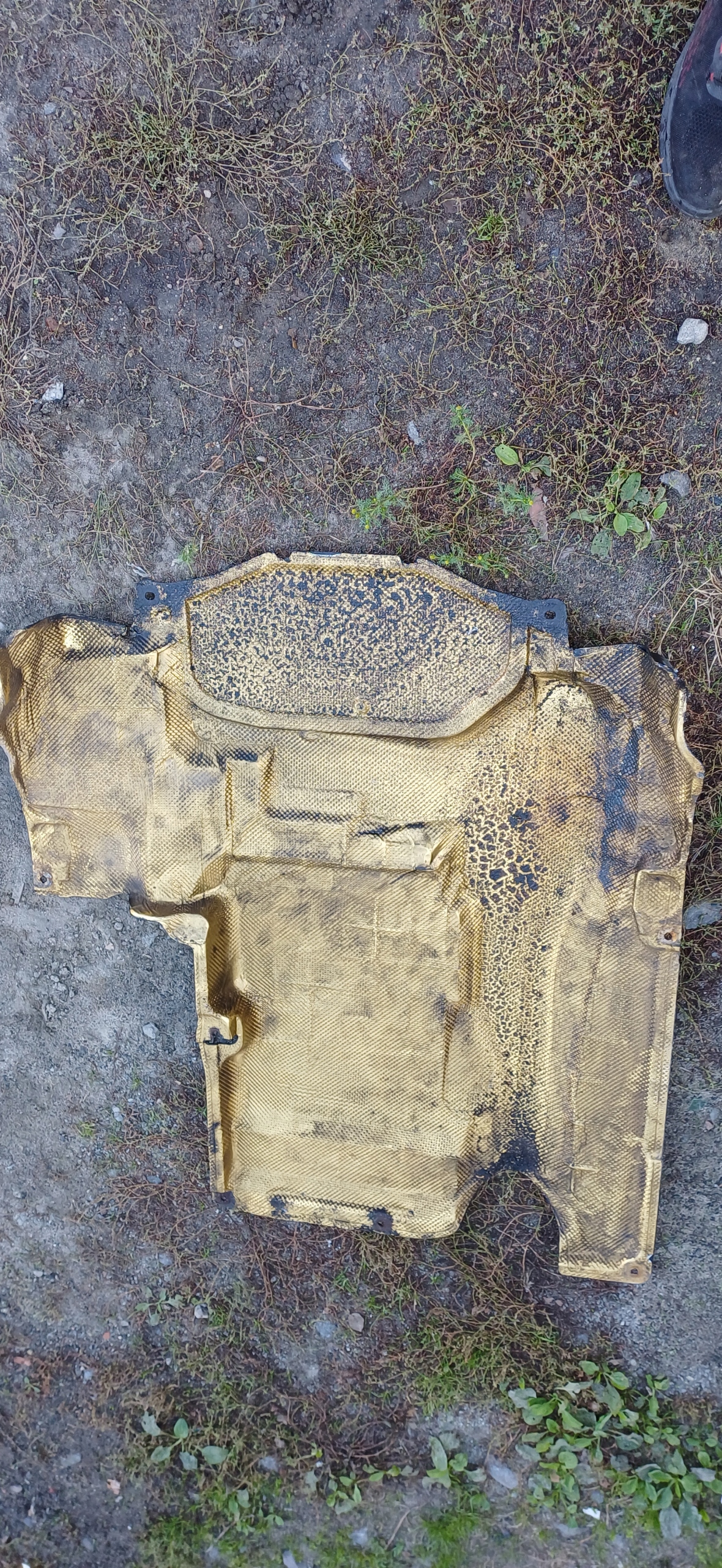 MERCEDES C-class W203 cover cover below engine