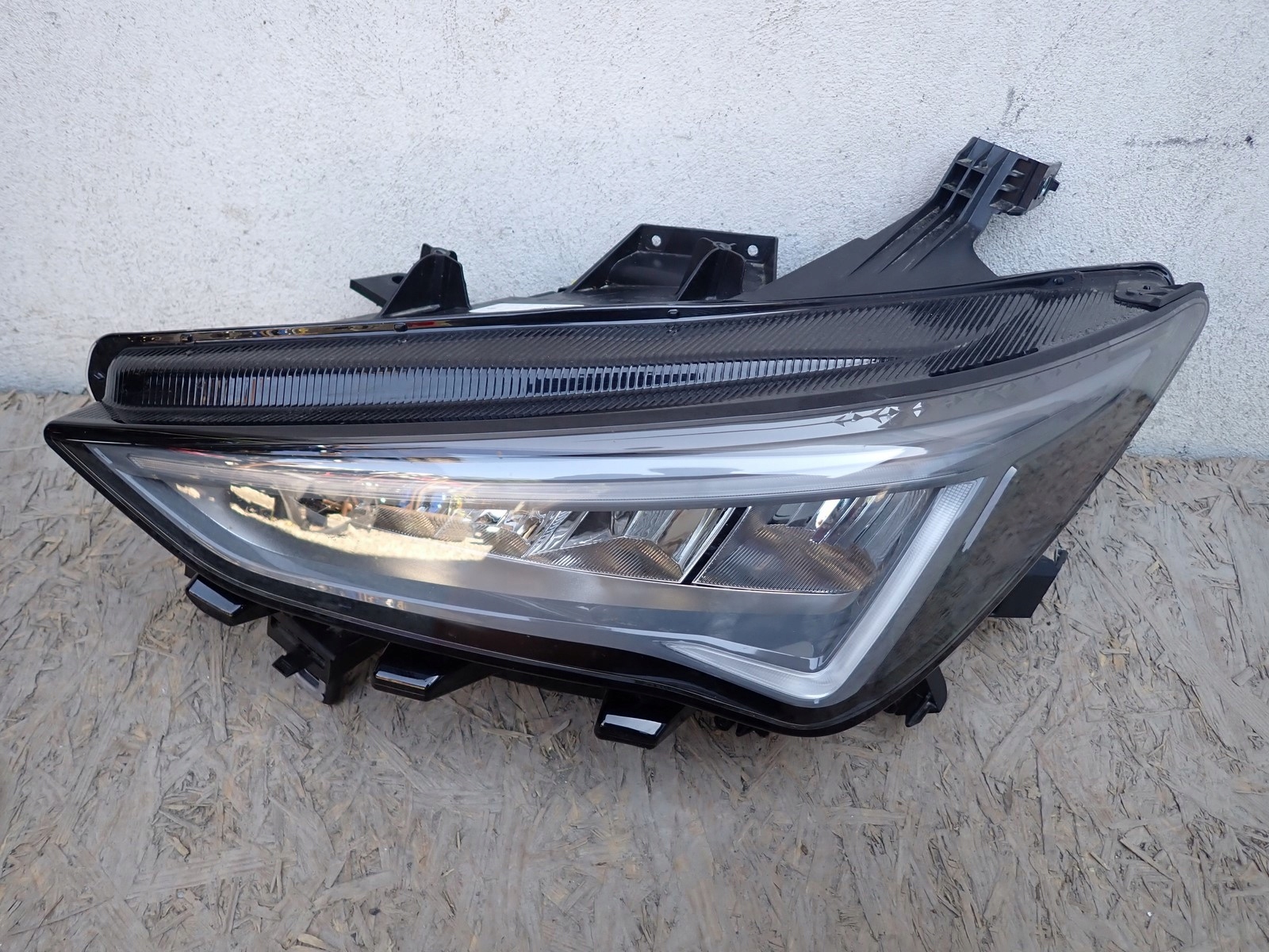 Licht links REFLEKTOR links FULL LED CUPRA BORN 10E K11 2021- 10F941007K