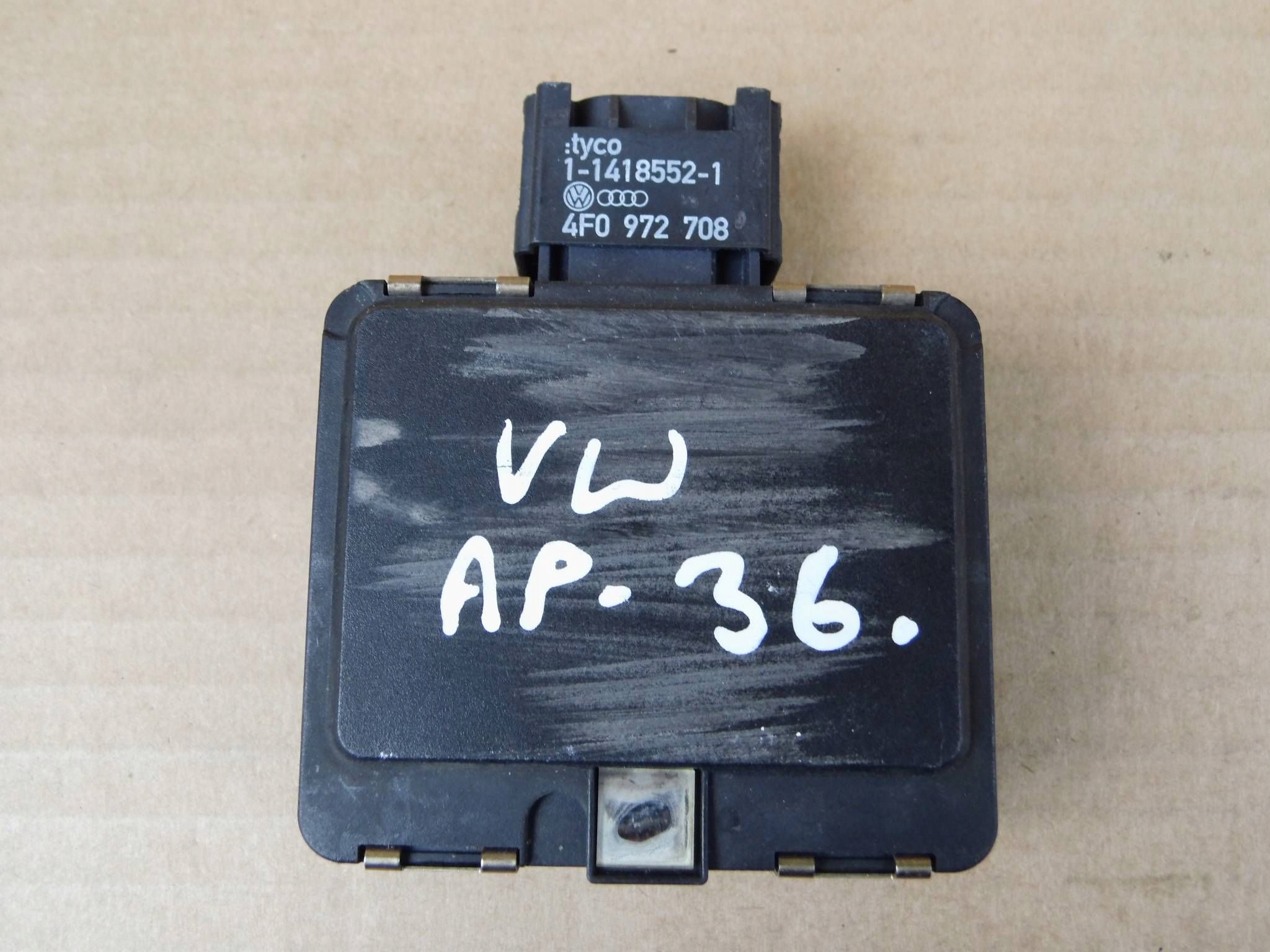 Volkswagen Transporter Caravelle T6 radar sensor DISTRONIC 7E0907561B