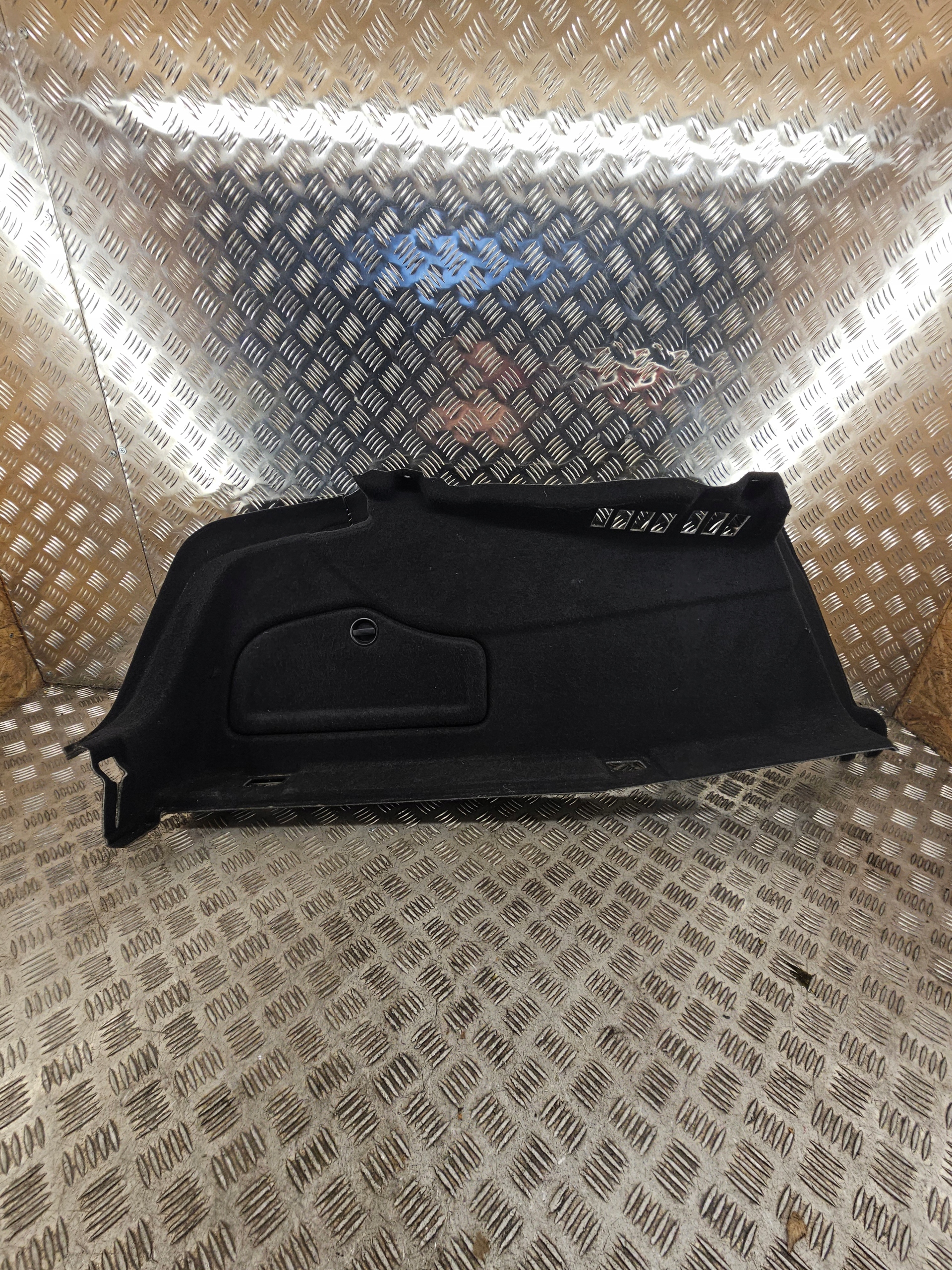 AUDI A6 C7 LIFT sedan boot upholstery left 4G5863887D
