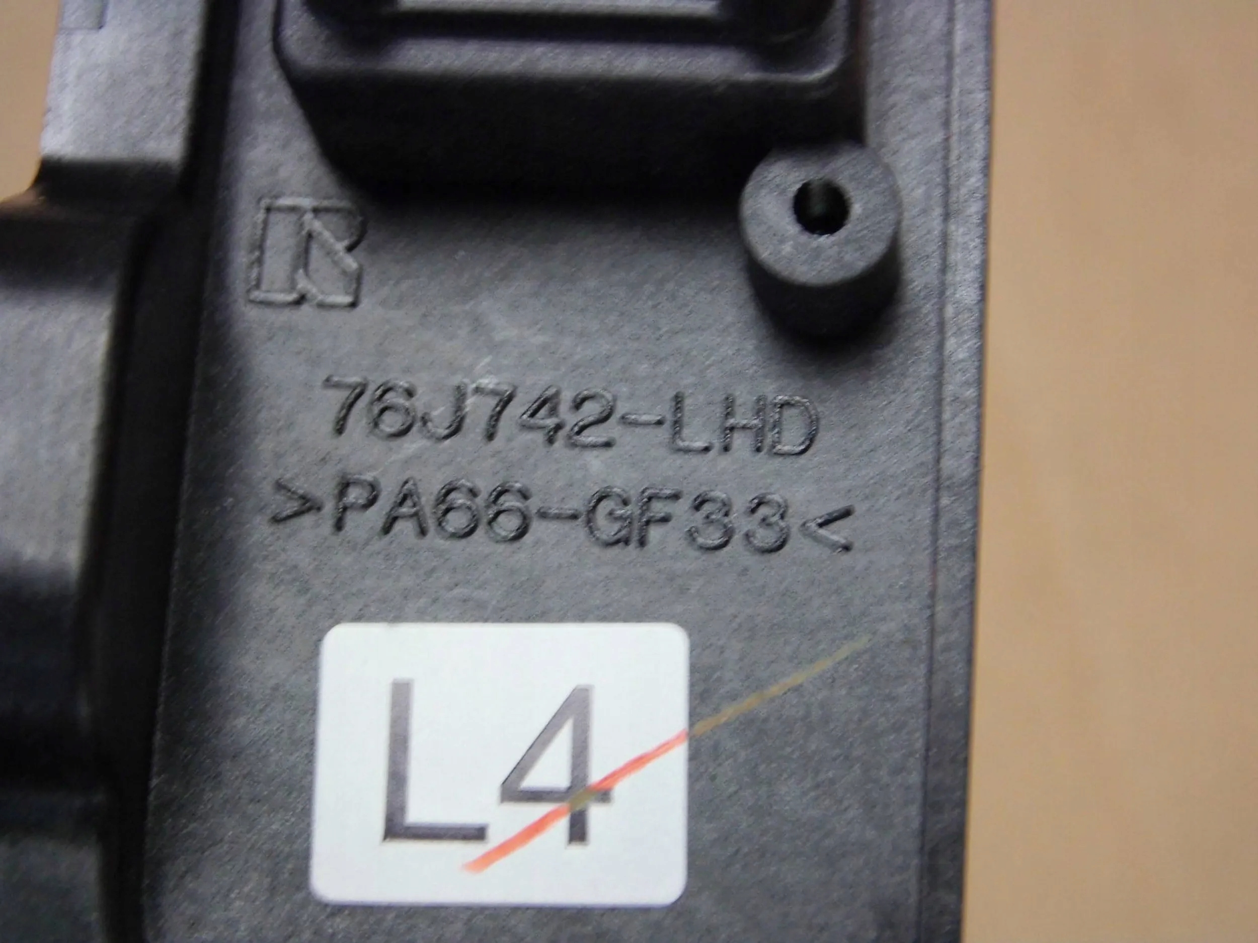 Lexus NX300H bildschirm, schalt getriebe panel 76J742-LHD