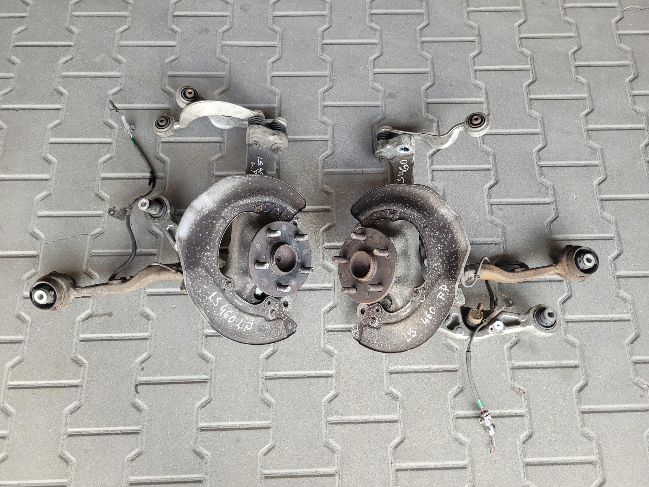 swing front front right left arm LEXUS LS 460 LS460 4.6 V8