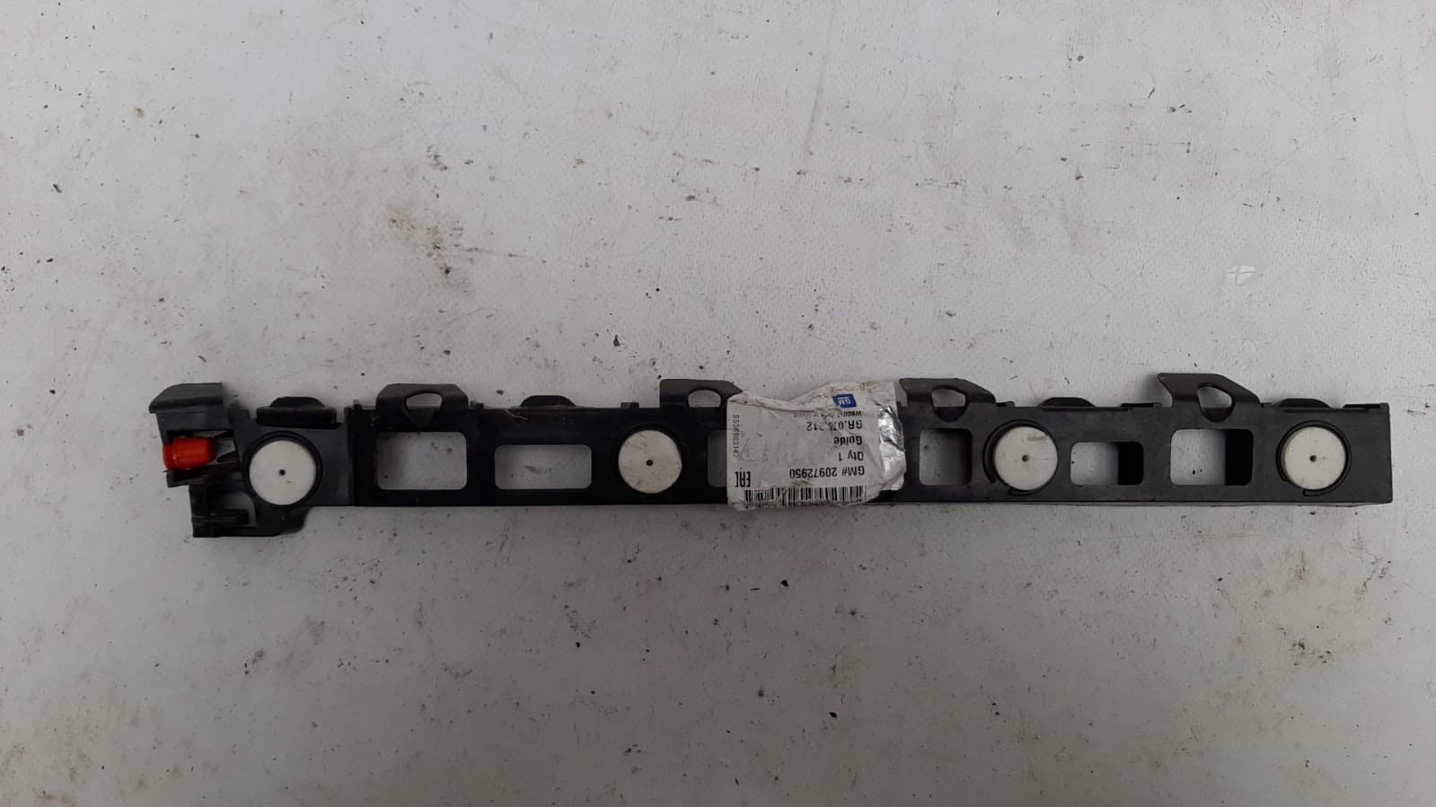 OPEL INSIGNIA A e 08- KOMBI Supporto staffa Paraurti posteriore Destra