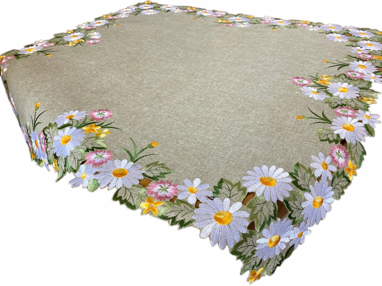 

Obrus 85x85 cm Kwiaty