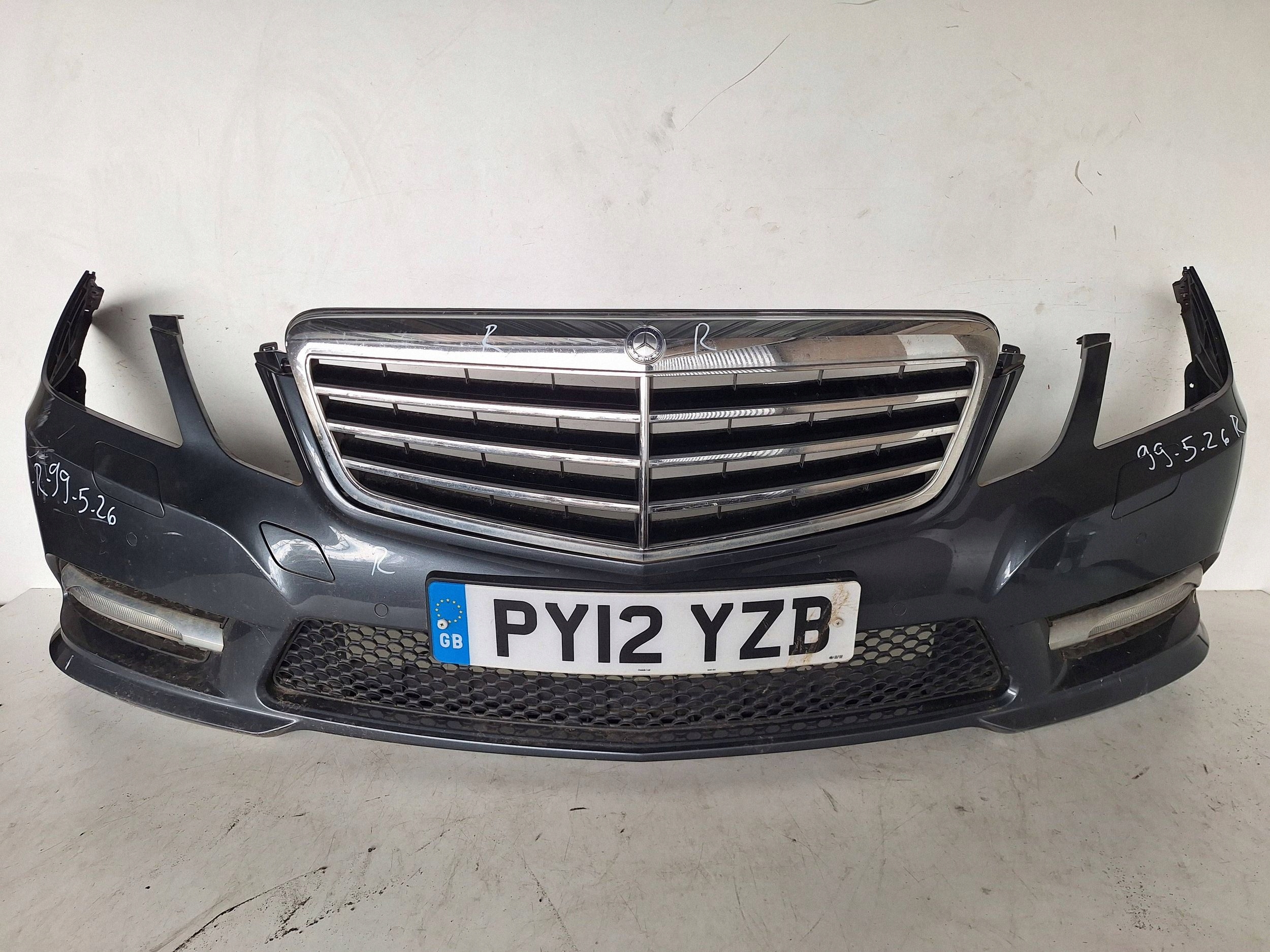 MERCEDES E-KLASA W212 AMG 09-13 bumper + LED + PDC