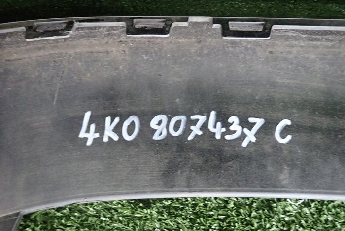 AUDI A6 C8 S-LINE 18- Frontstoßstange vorne